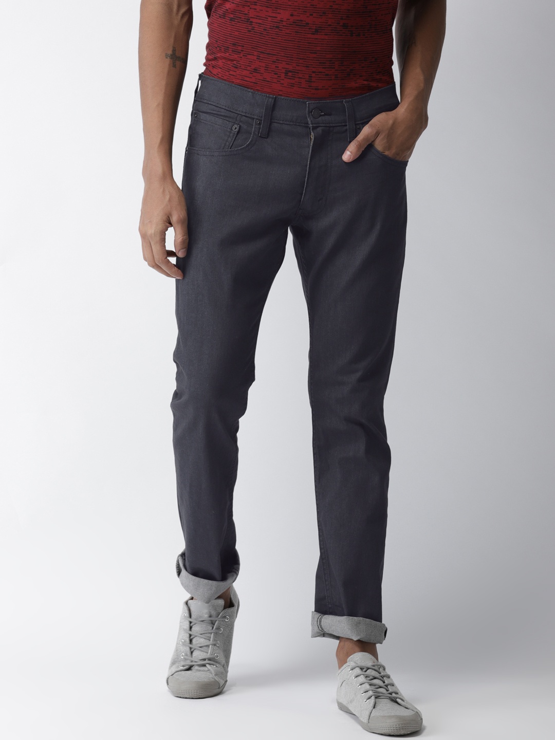 

Levis Men Black Skinny Fit Low-Rise Clean Look Jeans 65504