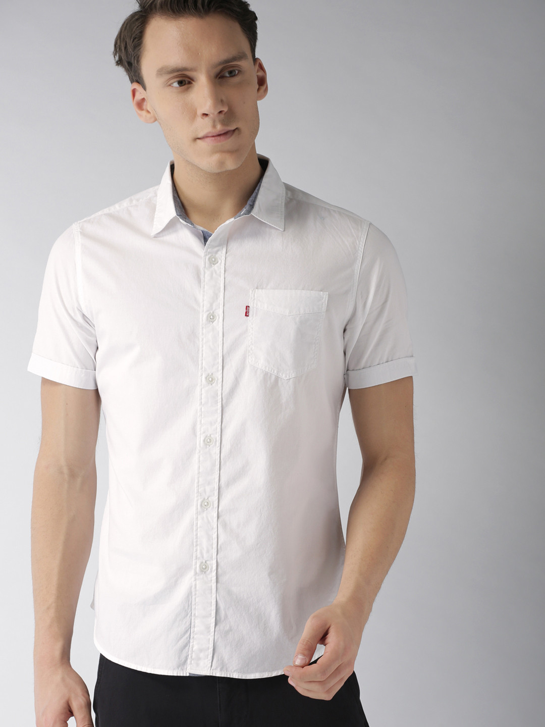 

Levis Men White Slim Fit Solid Casual Shirt