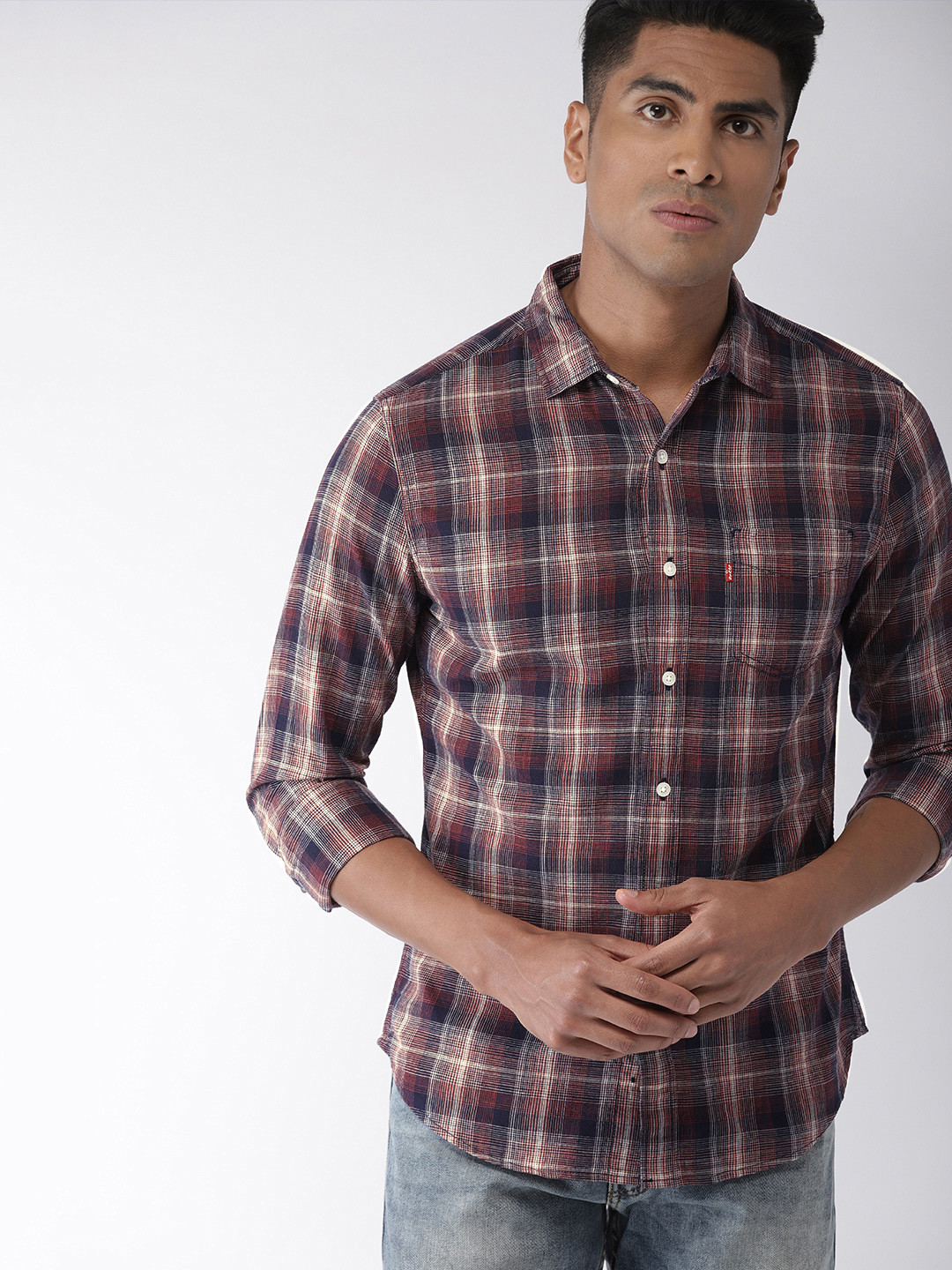 

Levis Men Red & Navy Blue Slim Fit Checked Casual Shirt