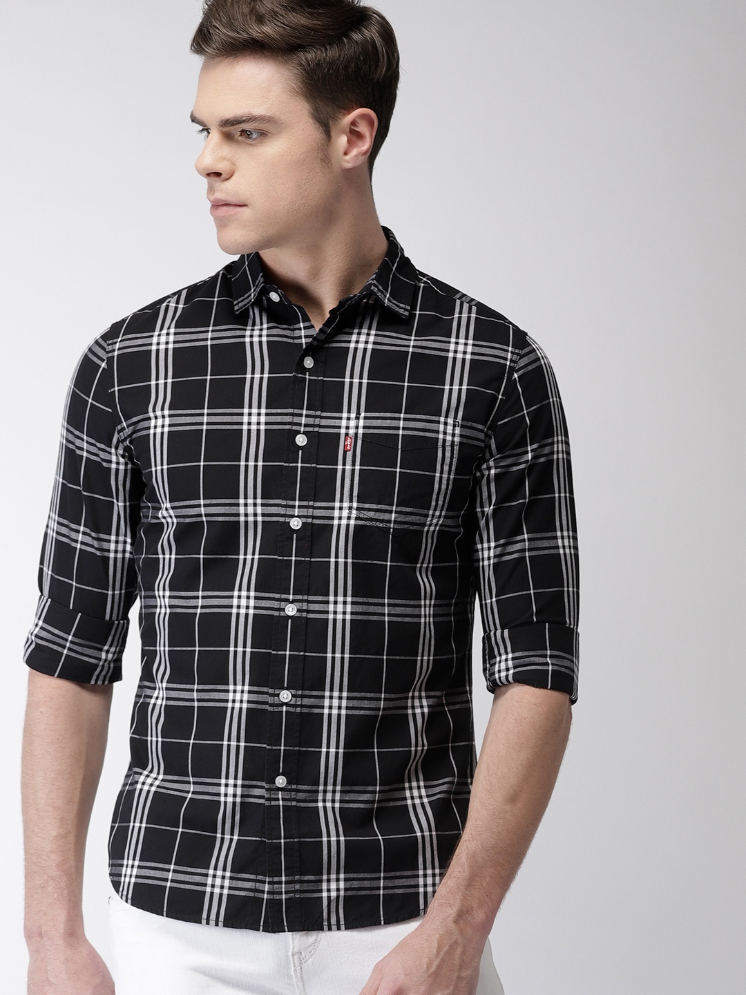 

Levis Men Black & White Slim Fit Checked Casual Shirt