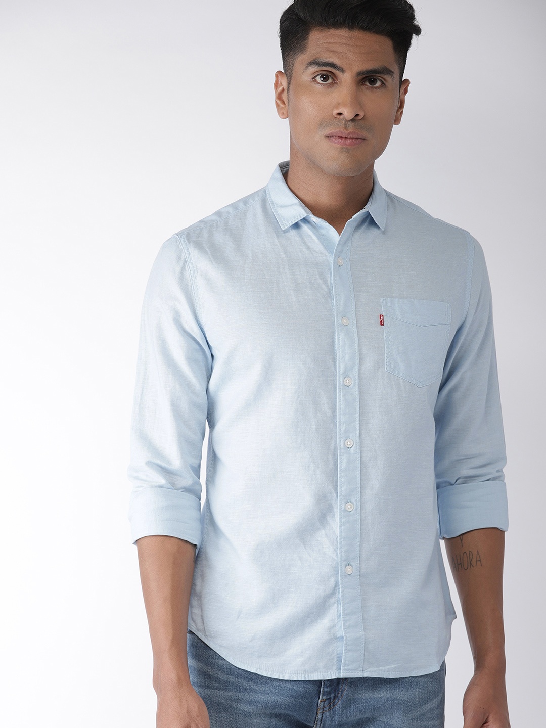 

Levis Men Blue Slim Fit Solid Casual Shirt