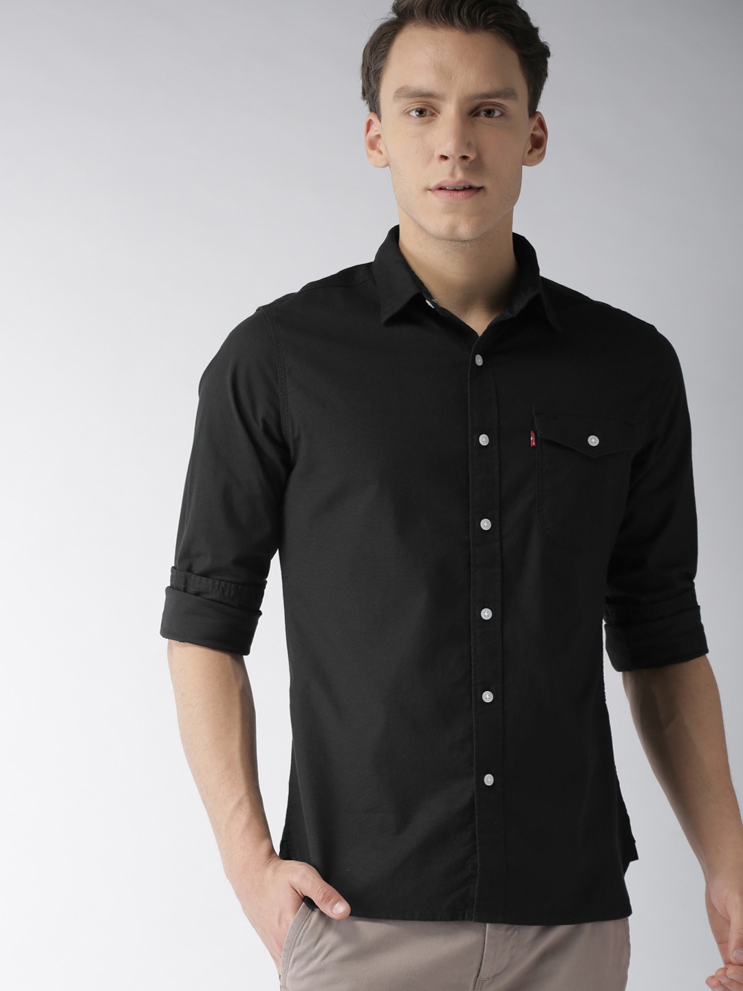 

Levis Men Black Slim Fit Solid Casual Shirt