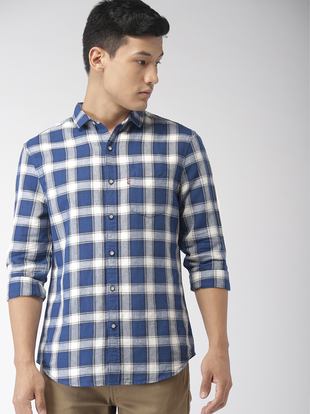 

Levis Men Blue & Off-White Slim Fit Linen Checked Casual Shirt