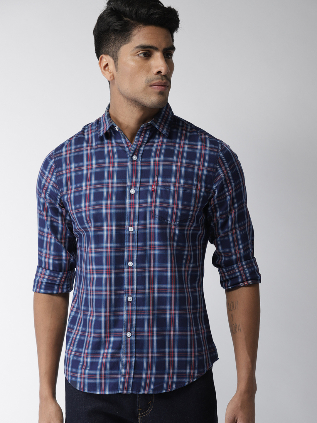 

Levis Men Navy Blue & Red Slim Fit Checked Casual Shirt