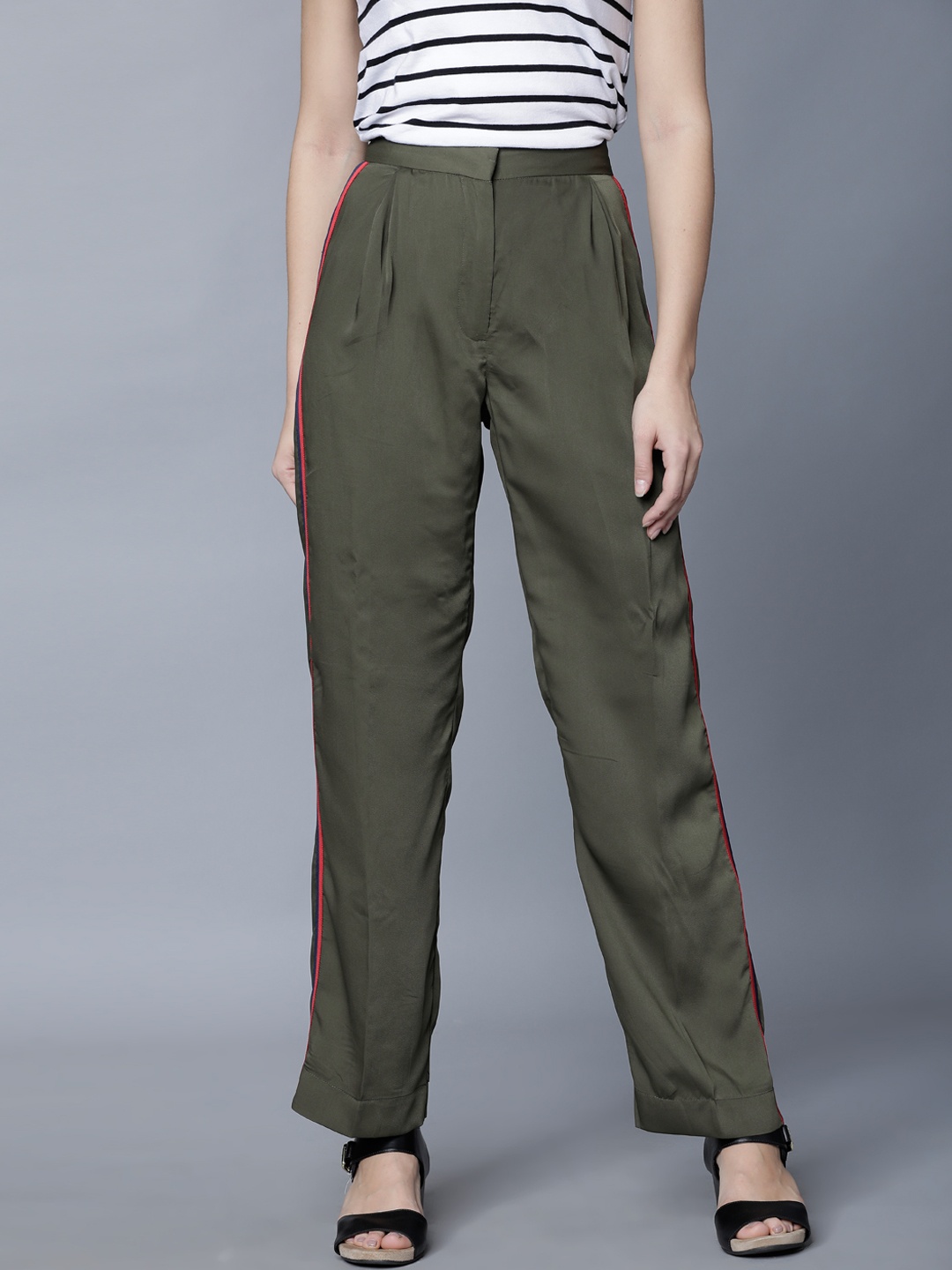 

Tokyo Talkies Women Olive Green Wide Leg Solid Palazzos