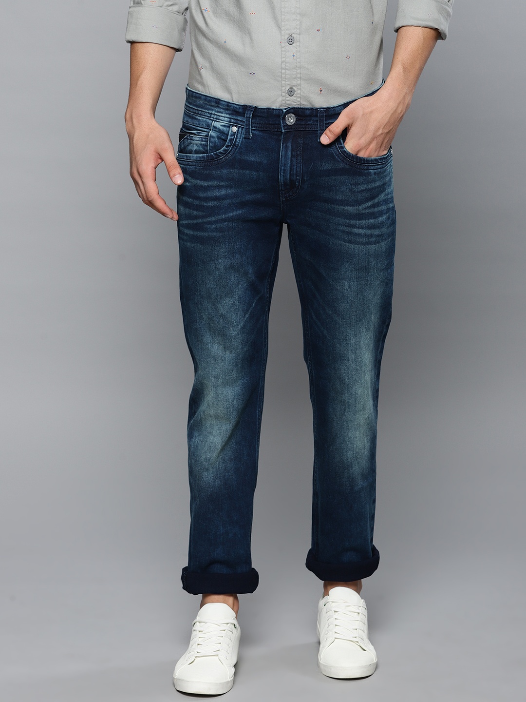 

Louis Philippe Jeans Men Blue Matt Slim Fit Low-Rise Clean Look Stretchable Jeans