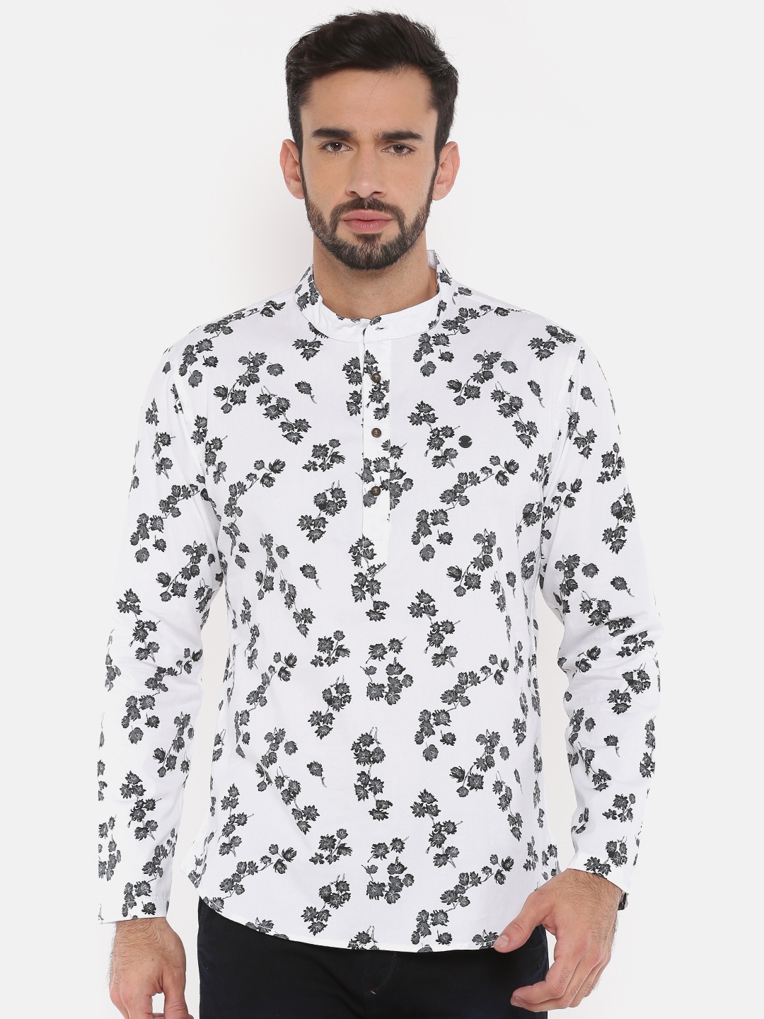 

The Indian Garage Co Men White & Black Printed Straight Kurta