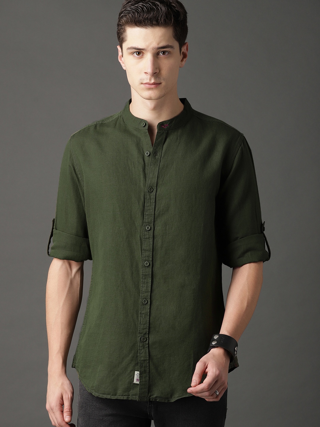 

Roadster Men Olive Green Linen Casual Shirt