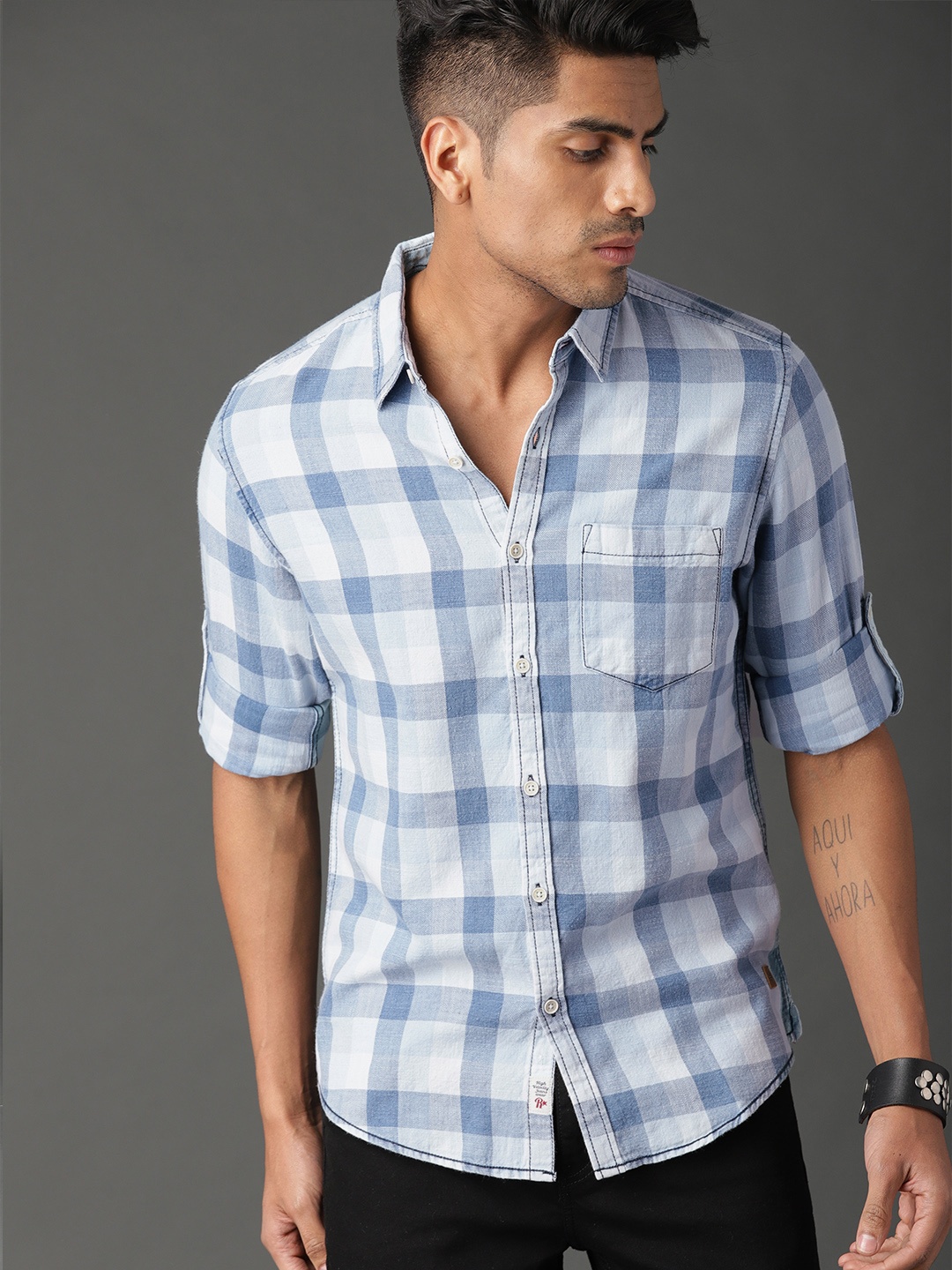 

Roadster Men Blue Washed Indigo Checked Casual Shirt