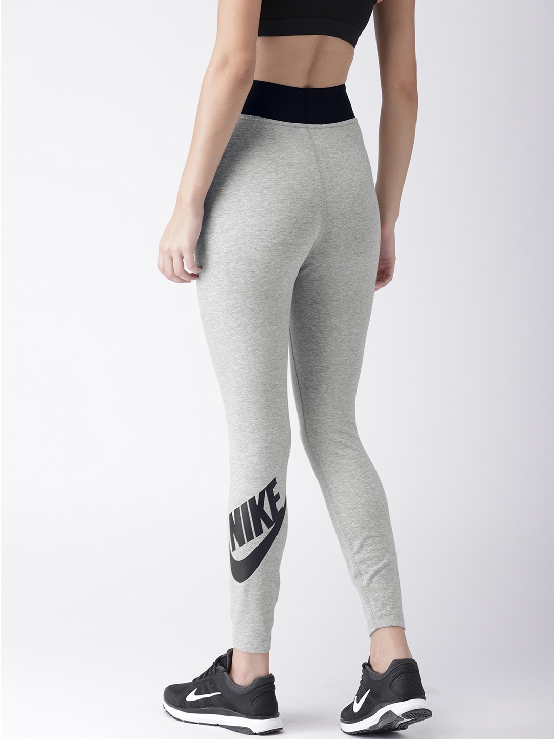 

Nike Women Grey Solid Tight Fit LEGASEE LGGNG HW FUTU Training Tights