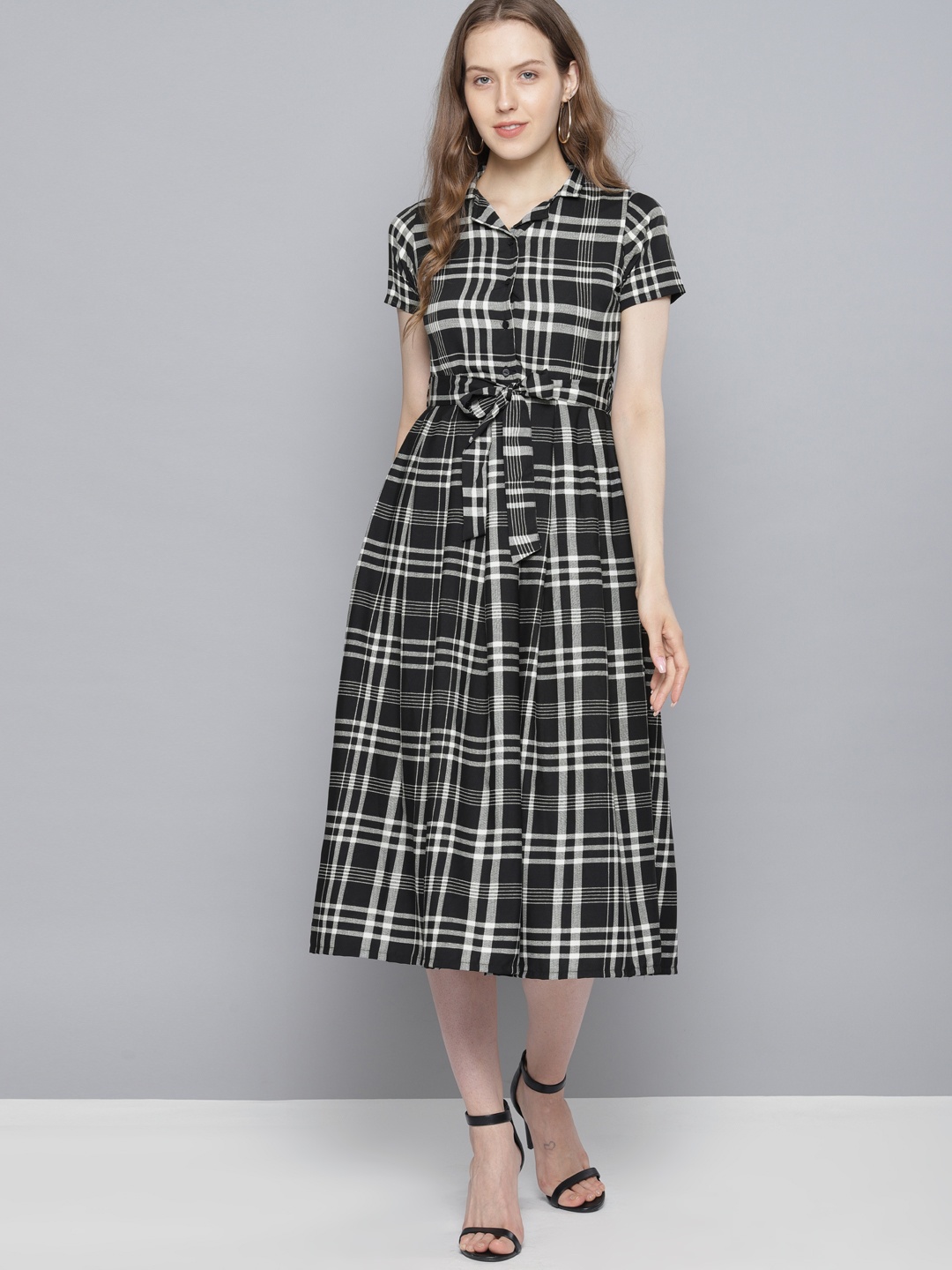 

Tokyo Talkies Women Black & White Checked Fit and Flare Dress