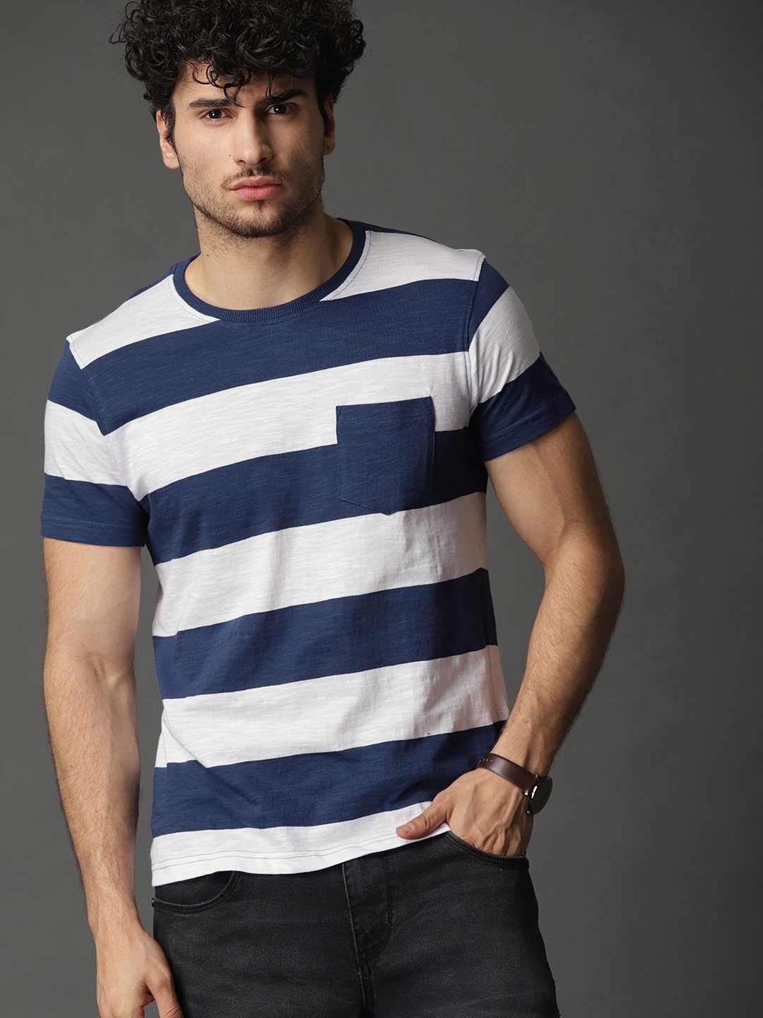

Roadster Men Navy Blue & White Striped Round Neck T-shirt