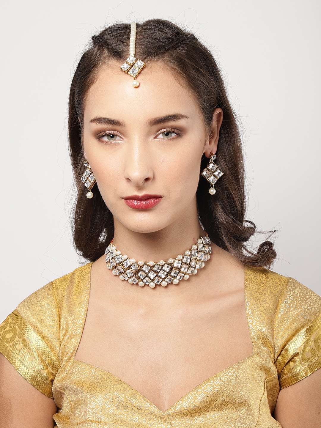 

Zaveri Pearls Gold Toned Choker Jewellery Set