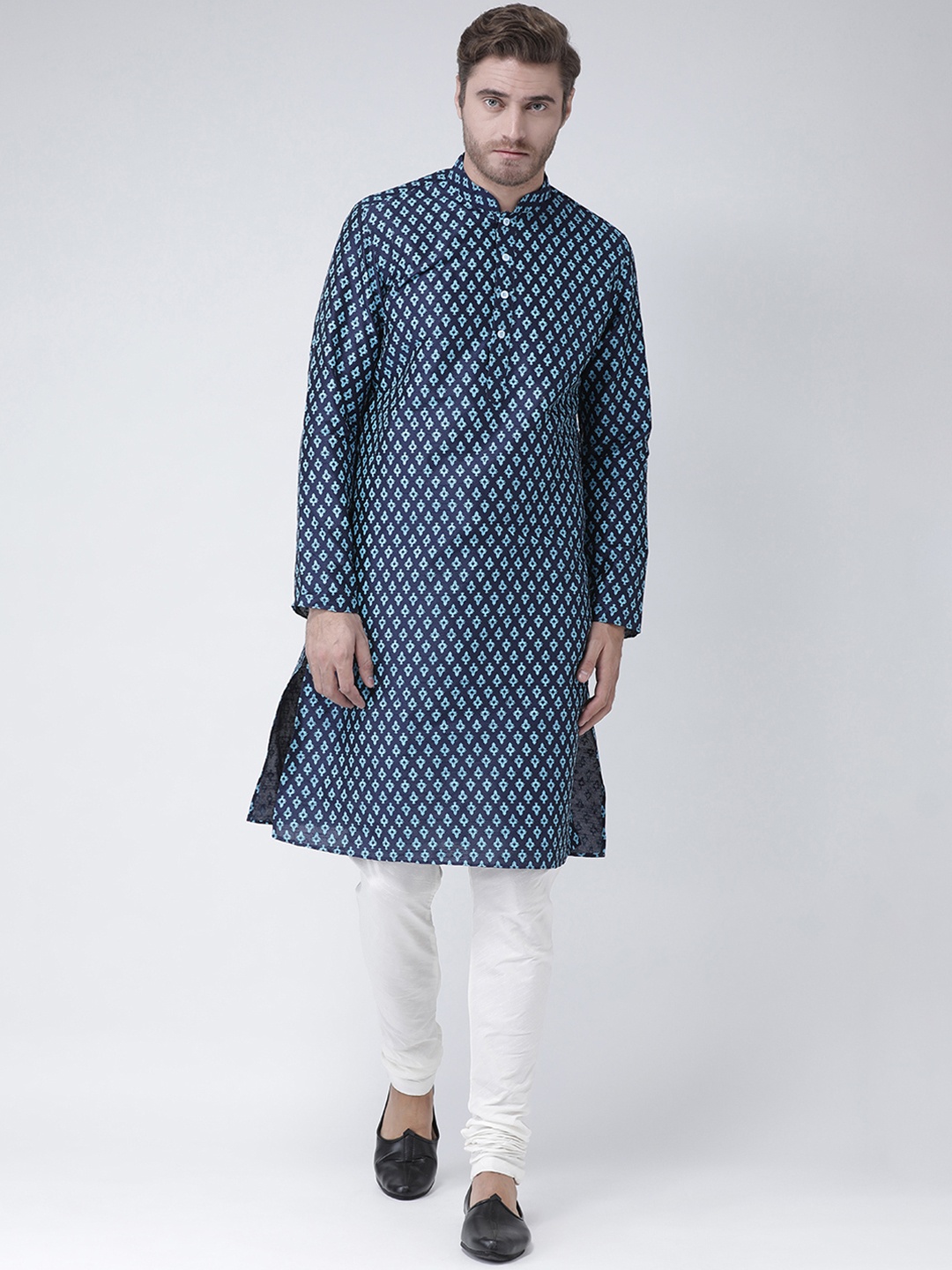 

DEYANN Men Navy Blue & Off-White Printed Kurta with Churidar