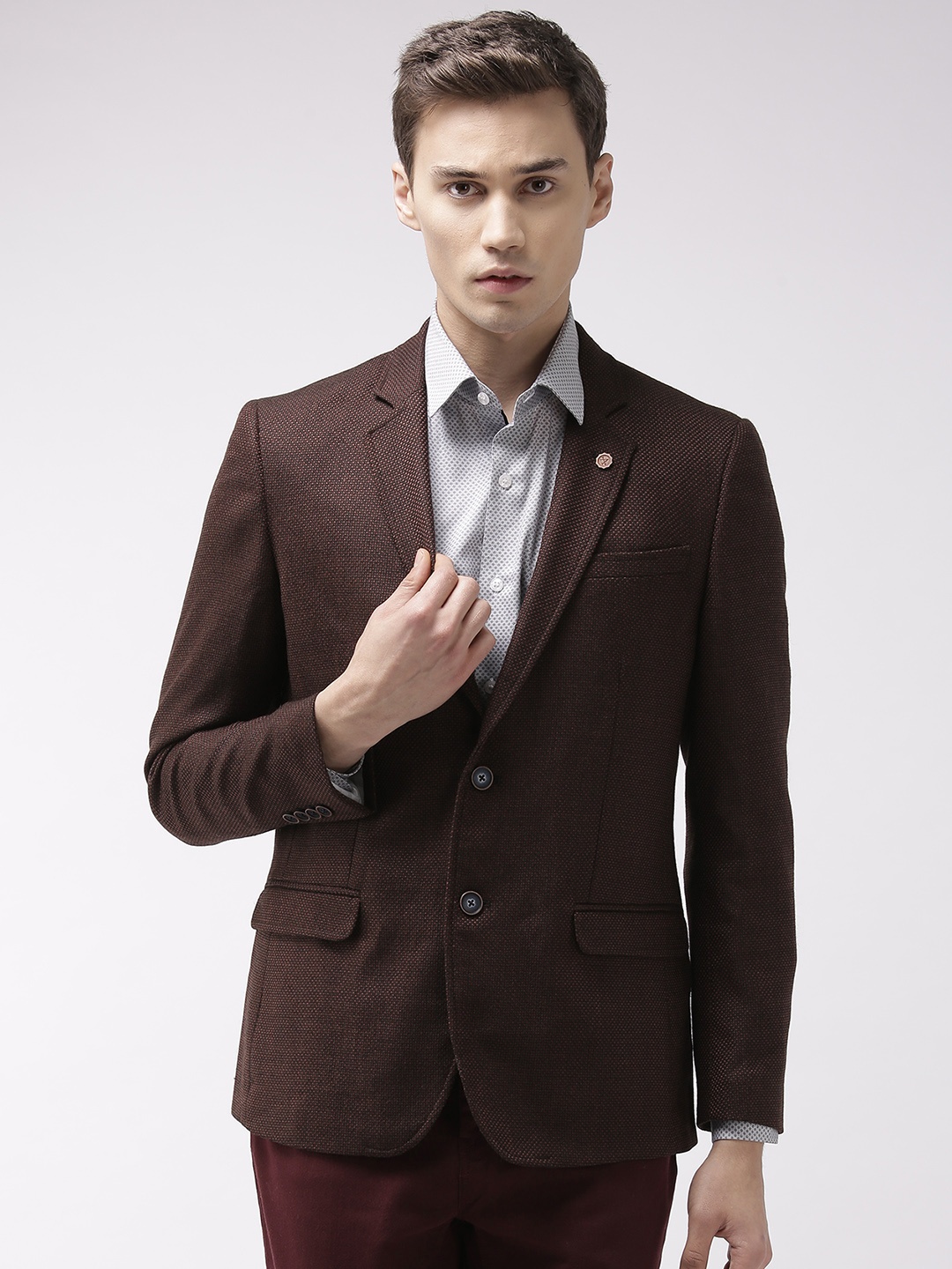 

Arrow Men Brown & Black Self-Design Single-Breasted Body Tailored Fit Smart Casual Blazer