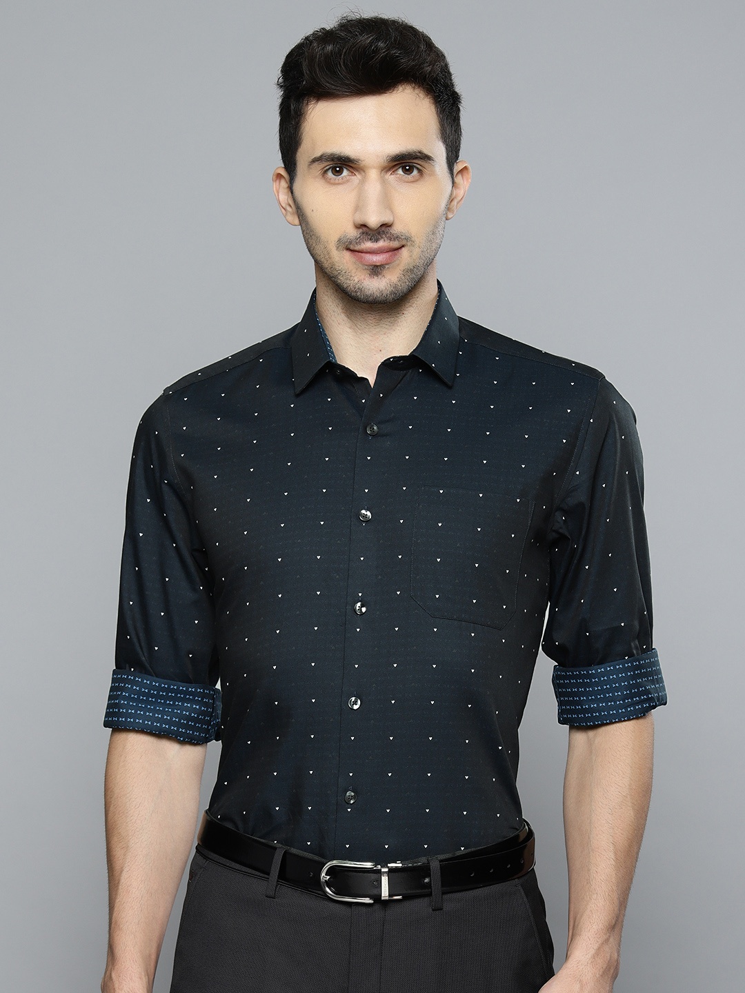 

Louis Philippe Men Navy Blue Slim Fit Printed Formal Shirt