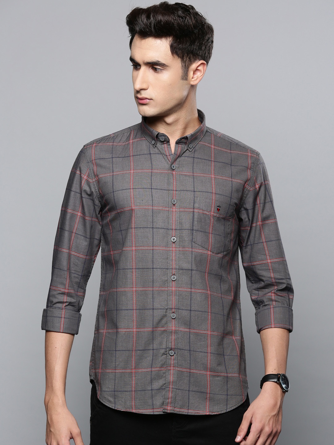 

Louis Philippe Sport Men Grey & Red Slim Fit Checked Casual Shirt