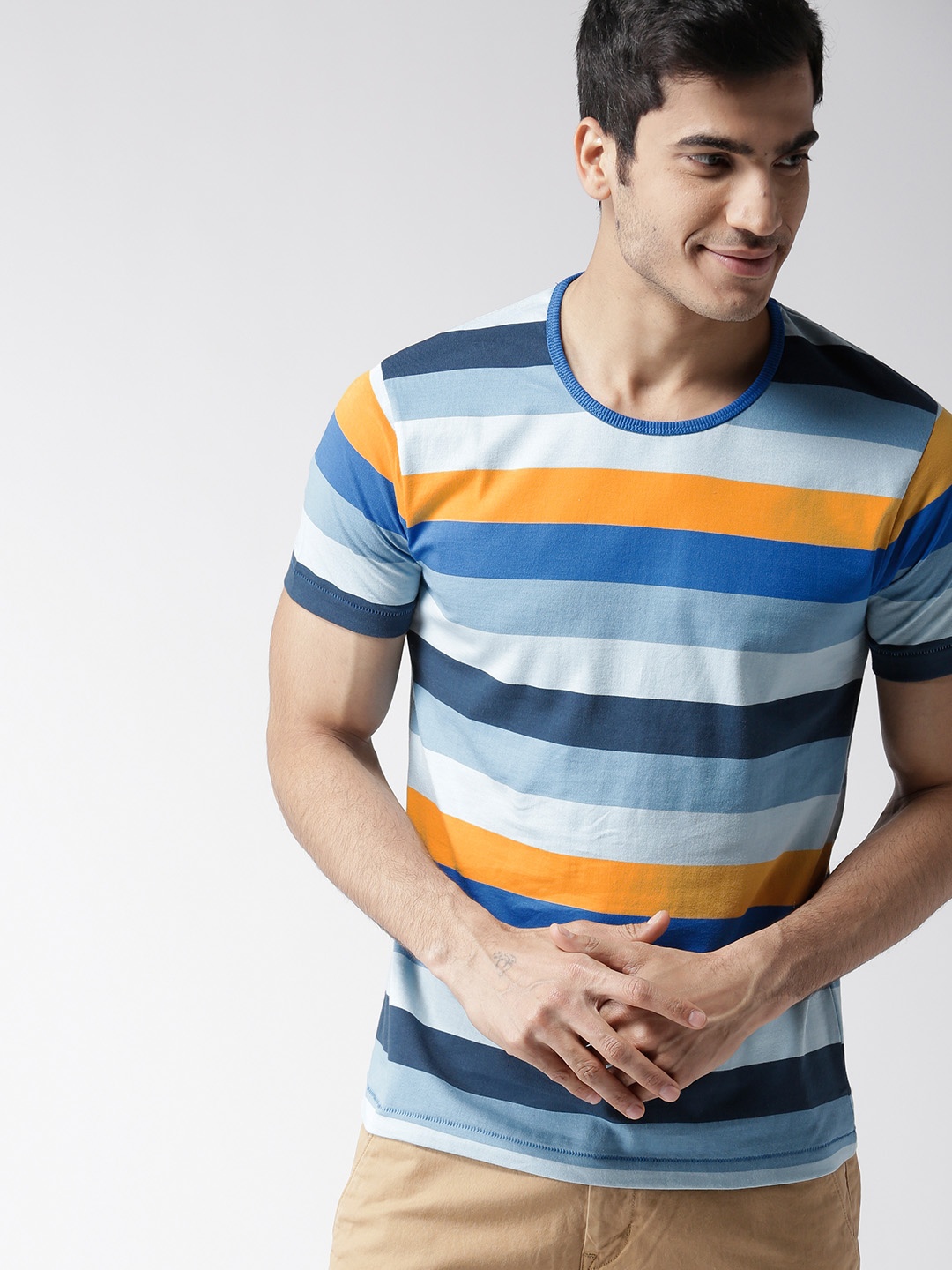 

Mast Harbour Men Blue Striped Round Neck Pure Cotton T-shirt