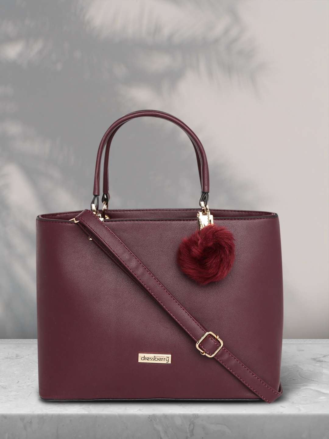 

DressBerry Burgundy Solid Handheld Bag