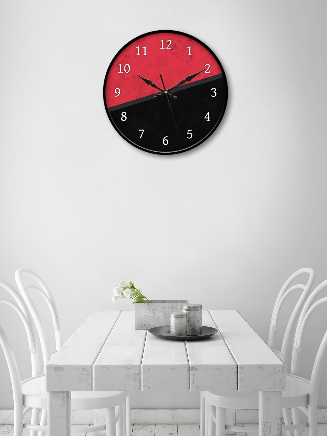 

999Store Red Round Colourblocked Analogue Wall Clock