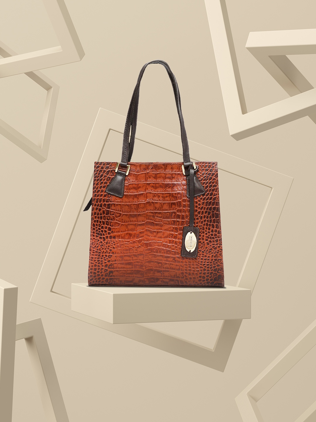 

Hidesign Tan Leather Textured Spruce 04 Shoulder Bag