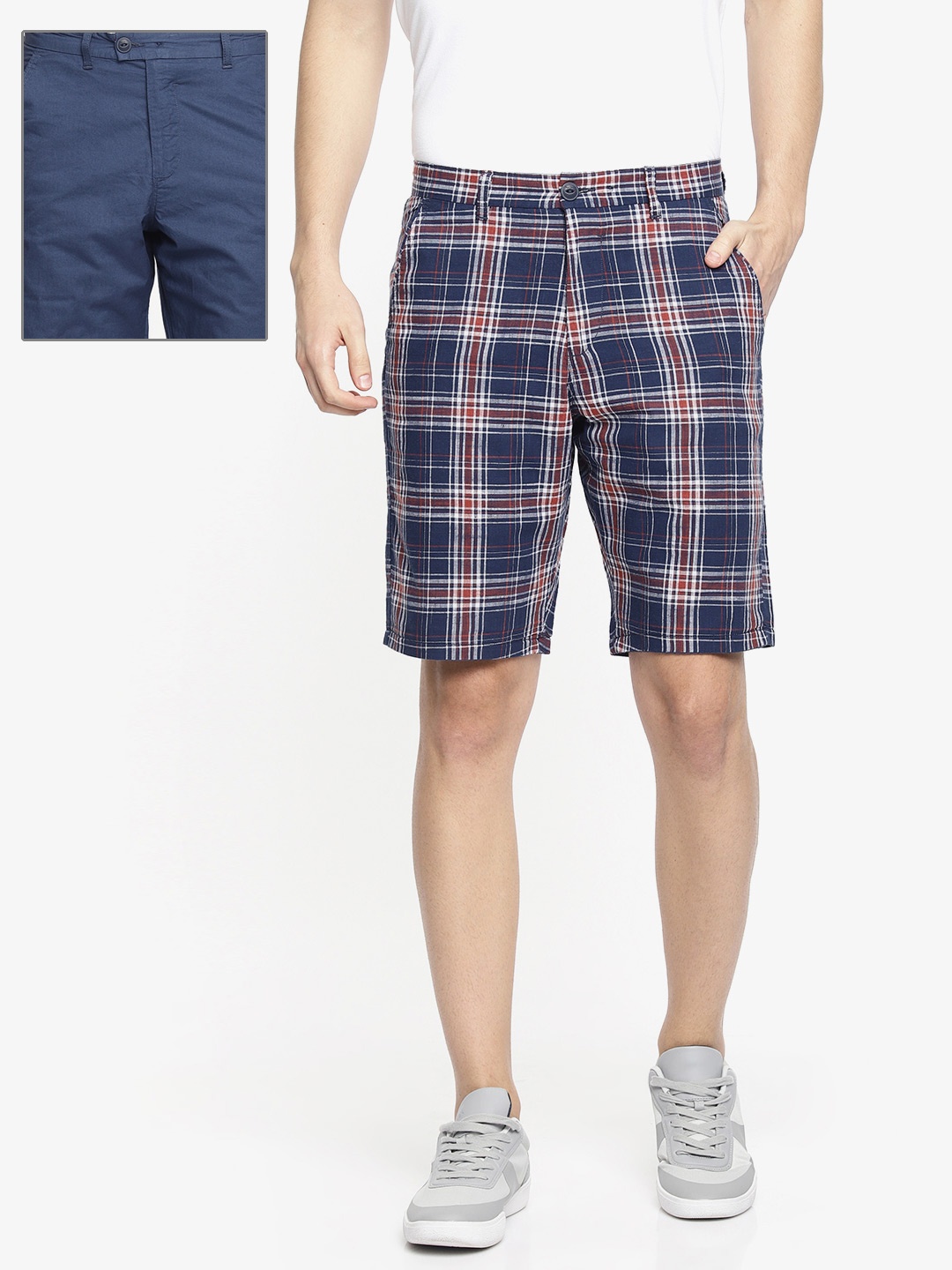 

Pepe Jeans Men Navy Blue & Red Checked Slim Fit Reversible Shorts