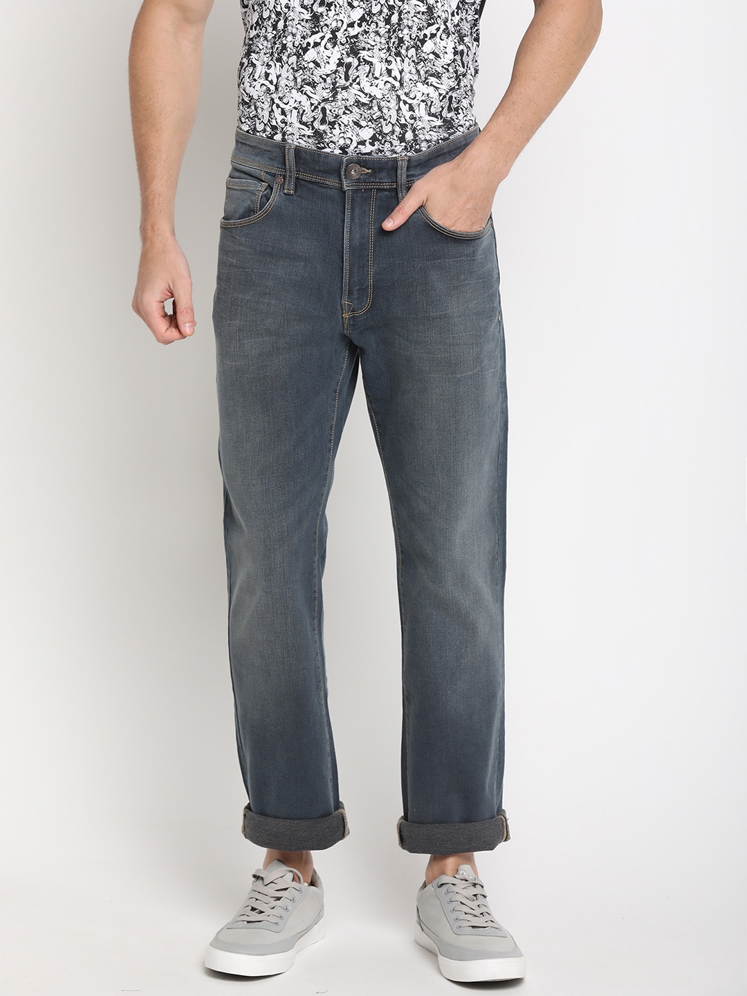 

Pepe Jeans Men Grey Low-Rise Heavy Fade Jeans