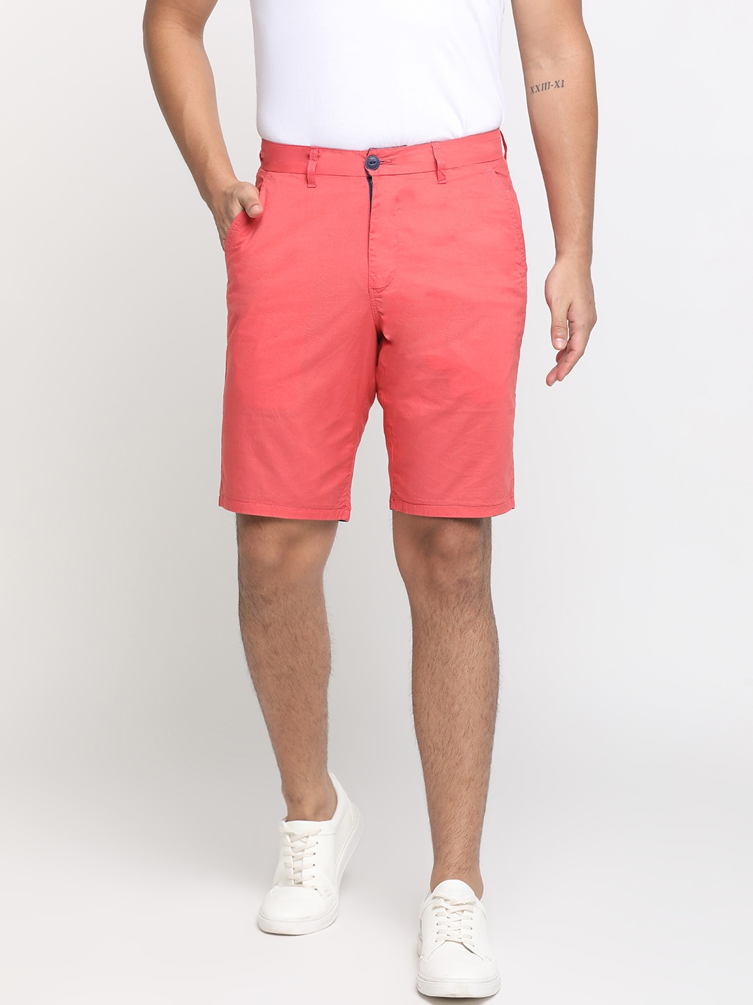 

Pepe Jeans Men Pink Solid Slim Fit Regular Shorts