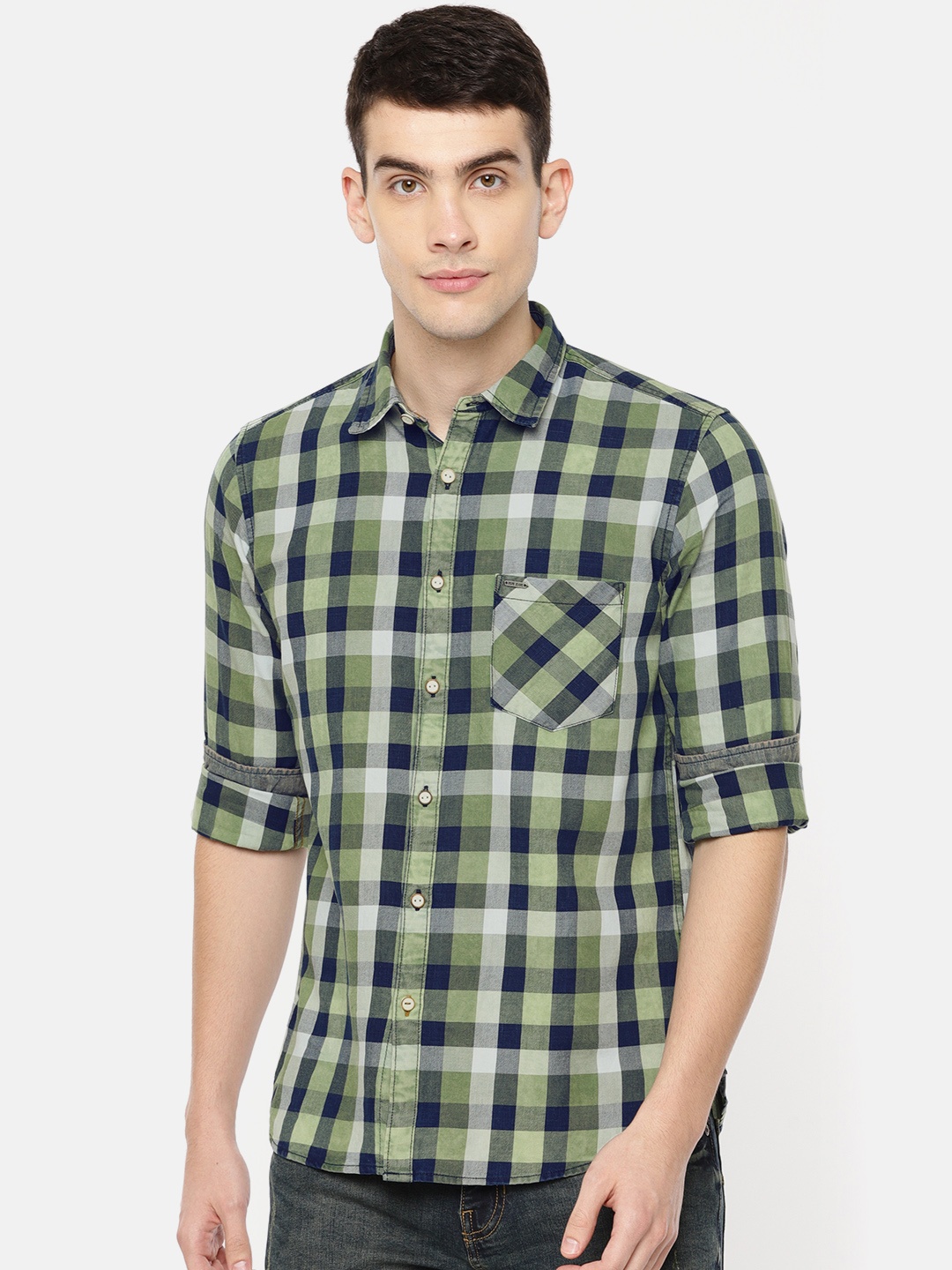 

Pepe Jeans Men Olive Green & Navy Blue Regular Fit Checked Casual Shirt