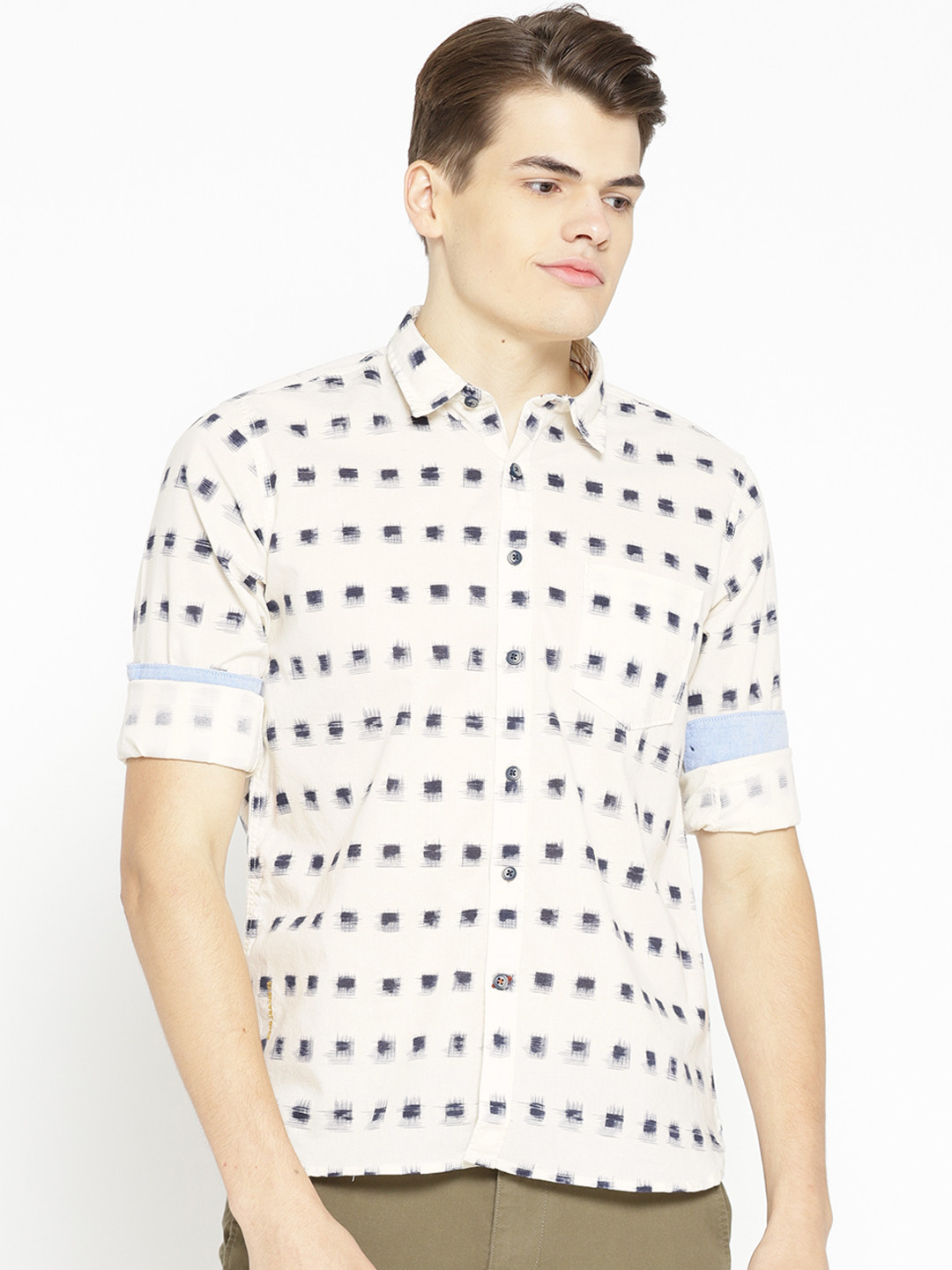 

Pepe Jeans Men Off-White & Navy Blue Regular Fit Printed Casual Shirt