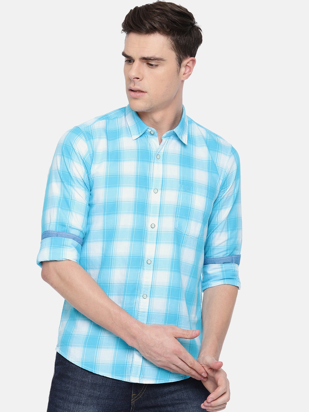 

Pepe Jeans Men Blue & White Regular Fit Checked Casual Shirt