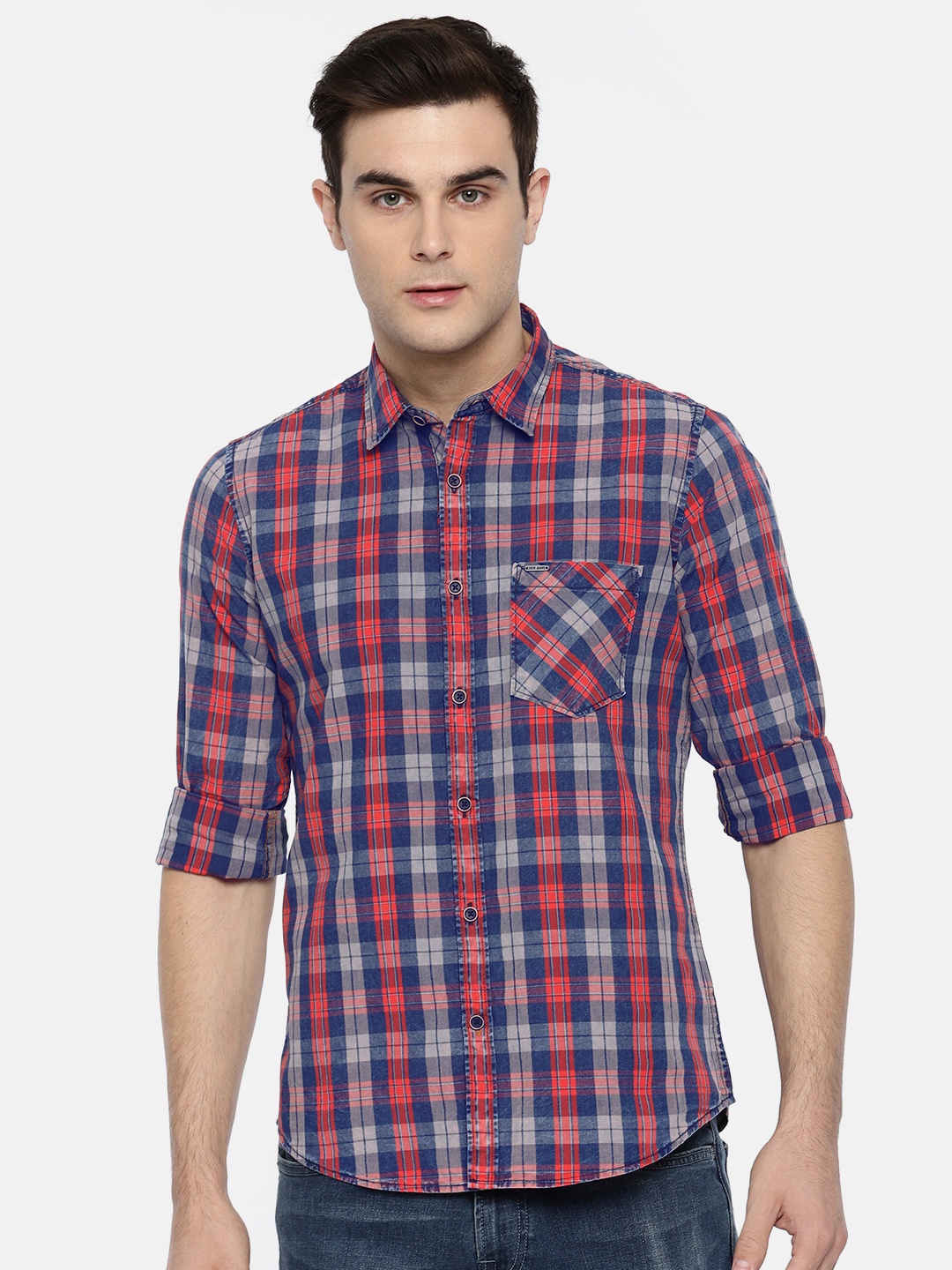

Pepe Jeans Men Navy Blue & Red Regular Fit Checked Casual Shirt