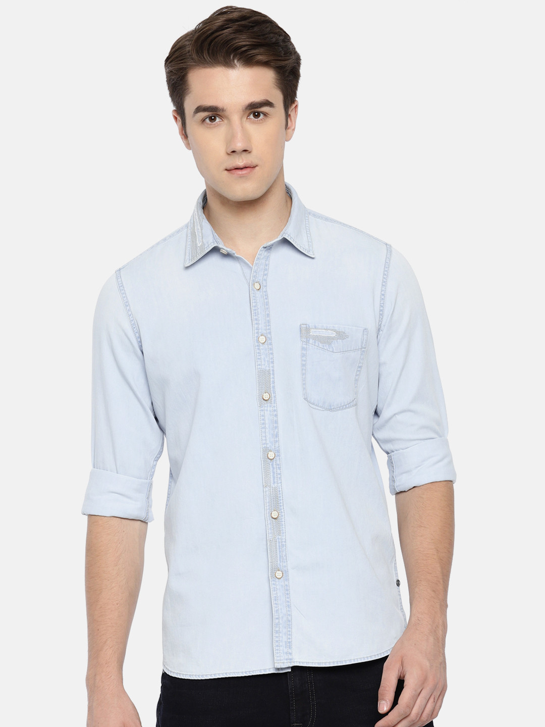 

Pepe Jeans Men Blue Regular Fit Faded Chambray Casual Shirt