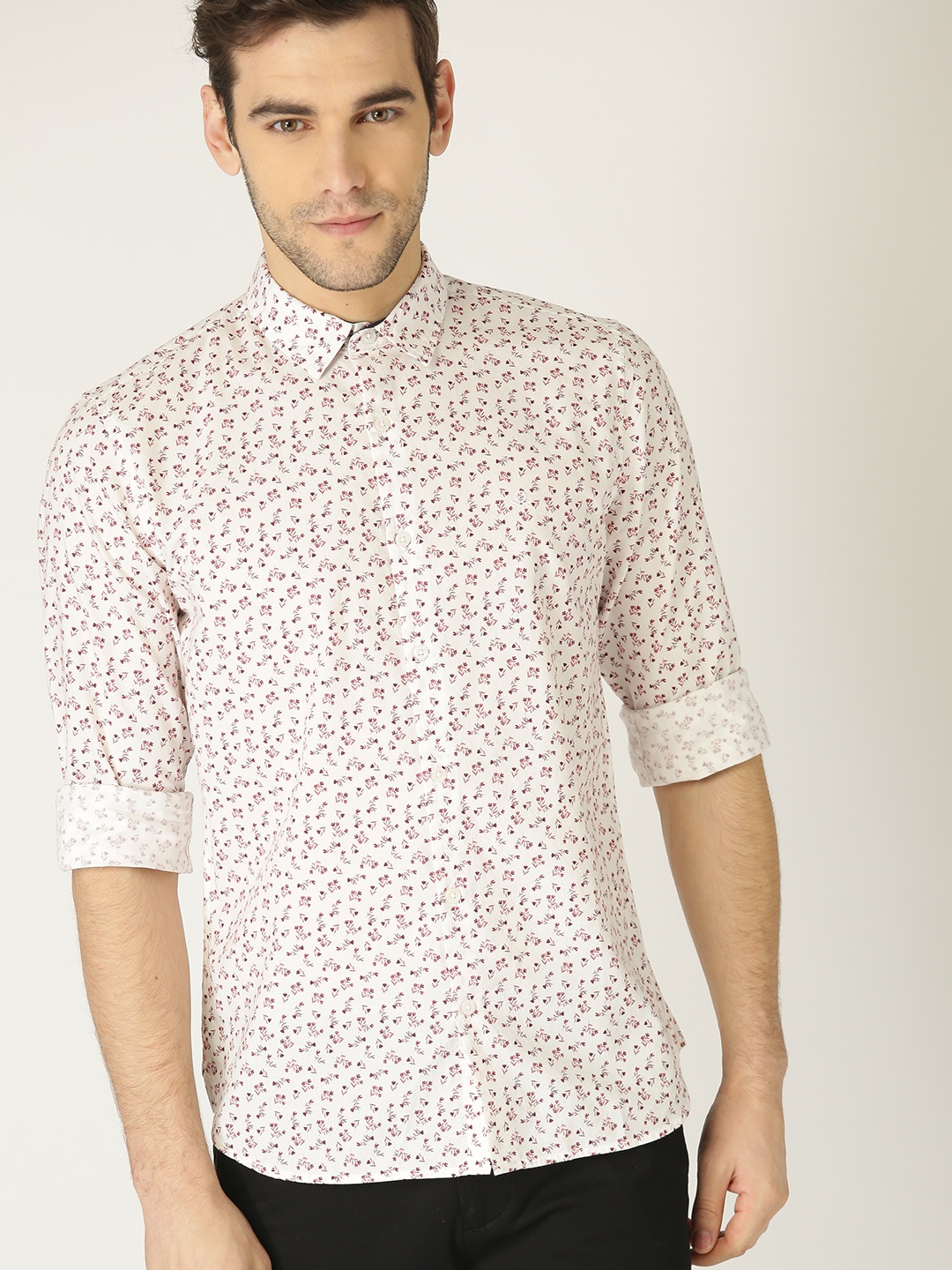 

United Colors of Benetton Men White & Burgundy Slim Fit Printed Casual Shirt