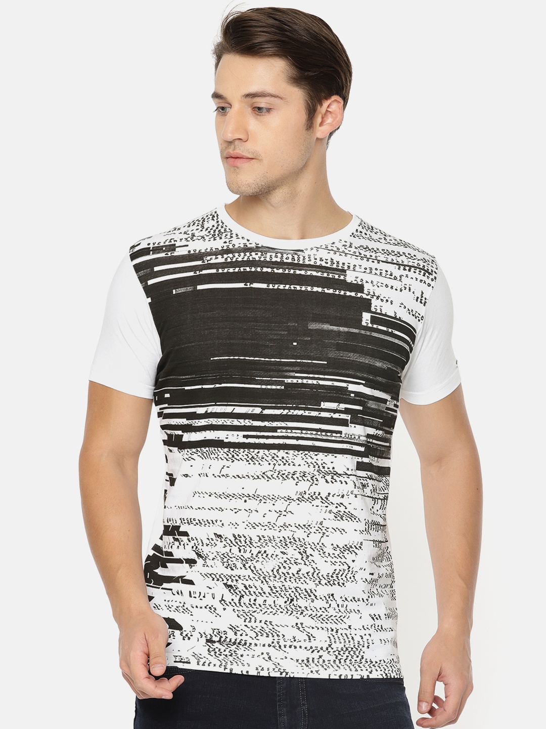 

Pepe Jeans Men White Black Printed Slim Fit Round Neck Pure Cotton T-shirt