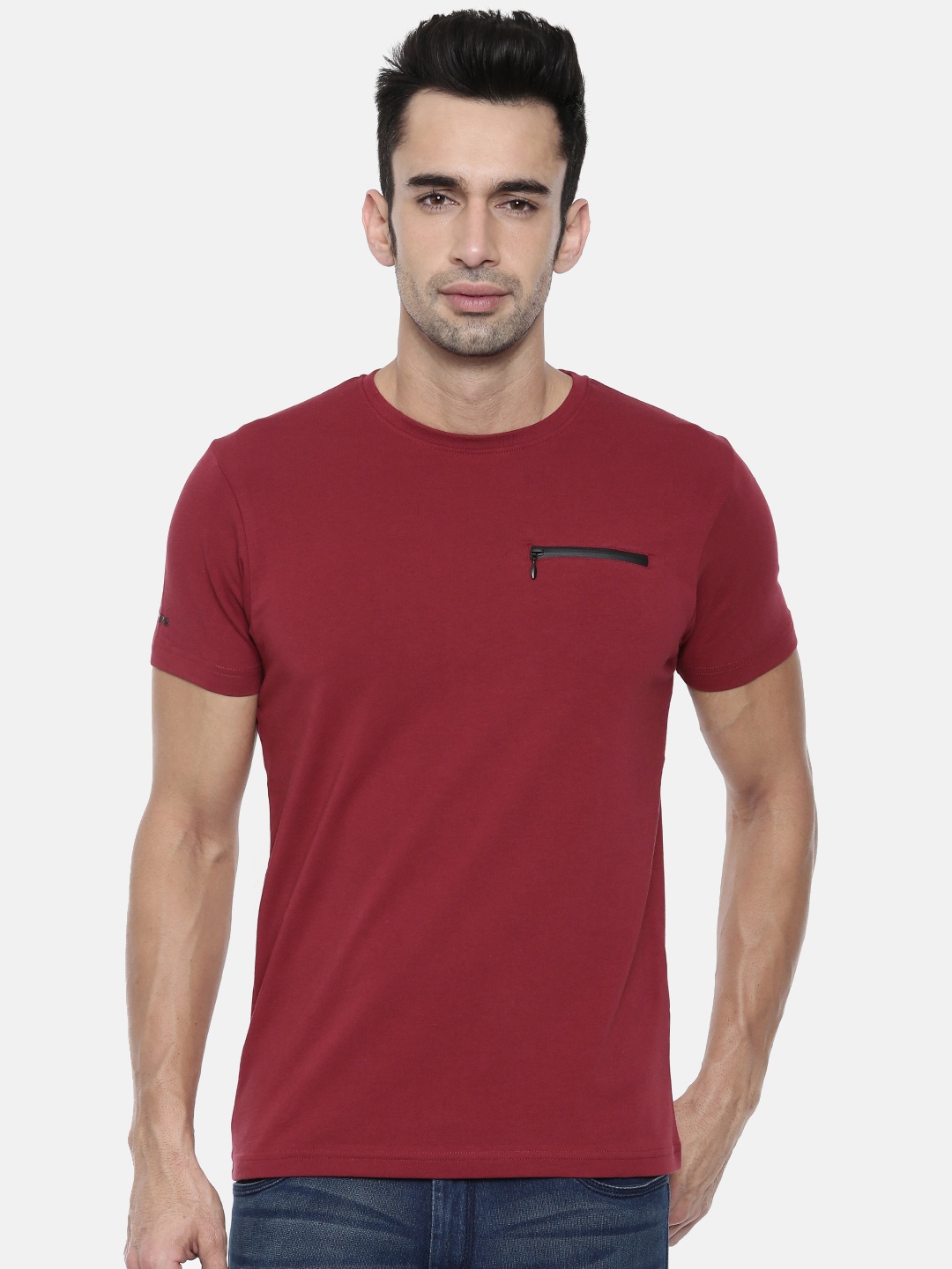 

Pepe Jeans Men Maroon Solid Slim Fit Round Neck T-shirt