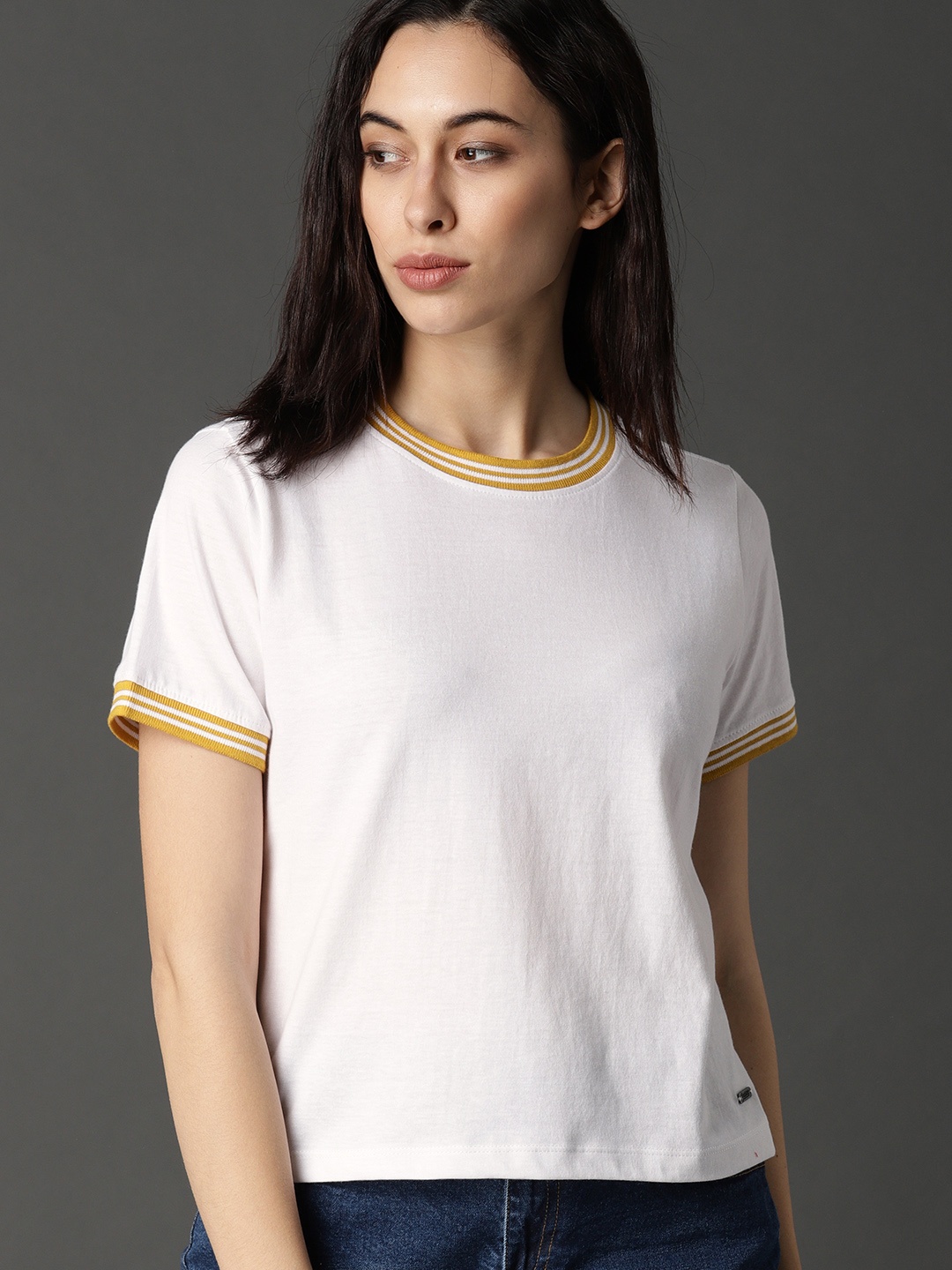 

Roadster Women White Solid Round Neck Pure Cotton T-shirt