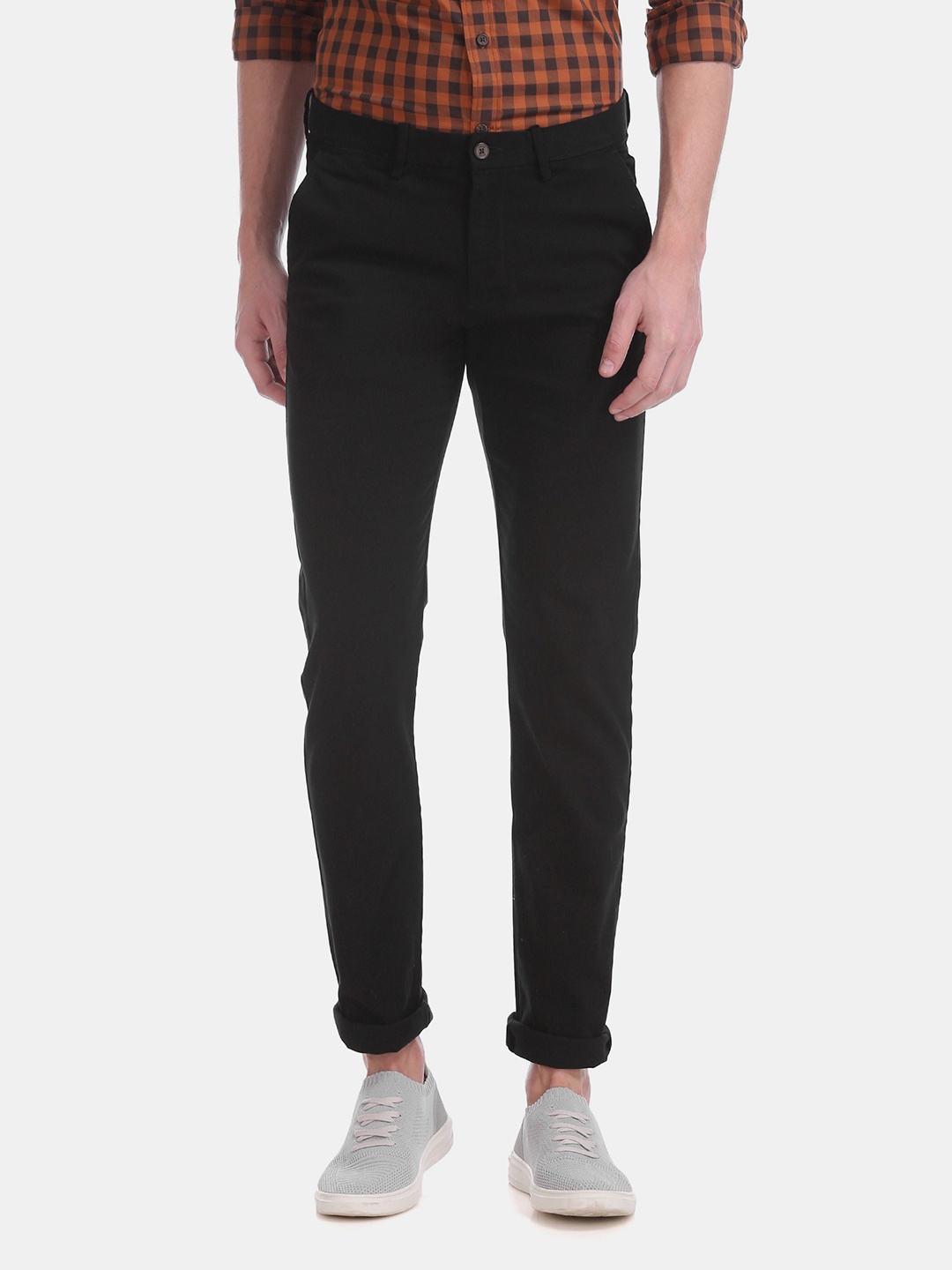 

Arrow Sport Men Black Regular Fit Solid Chinos