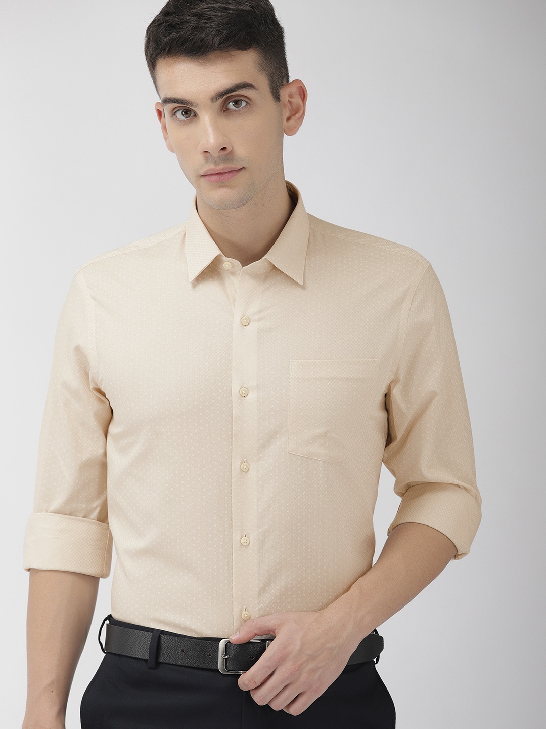 

Arrow Men Beige Slim Fit Self Design Formal Shirt