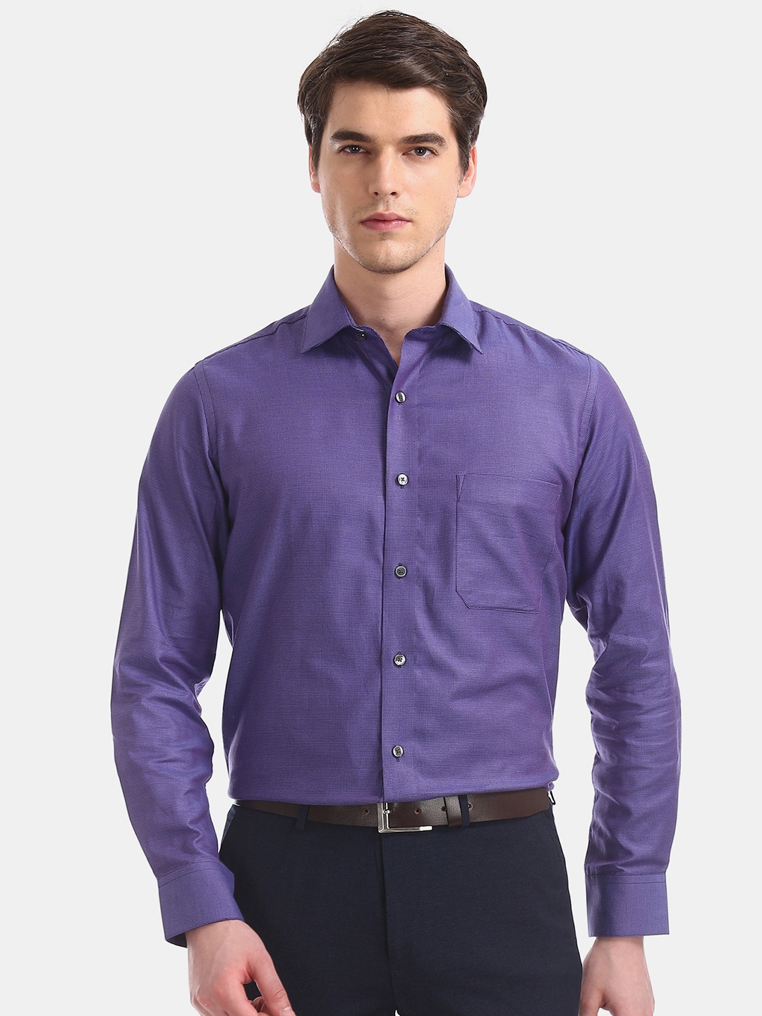 

Arrow Men Purple & White Regular Fit Checked Formal Shirt