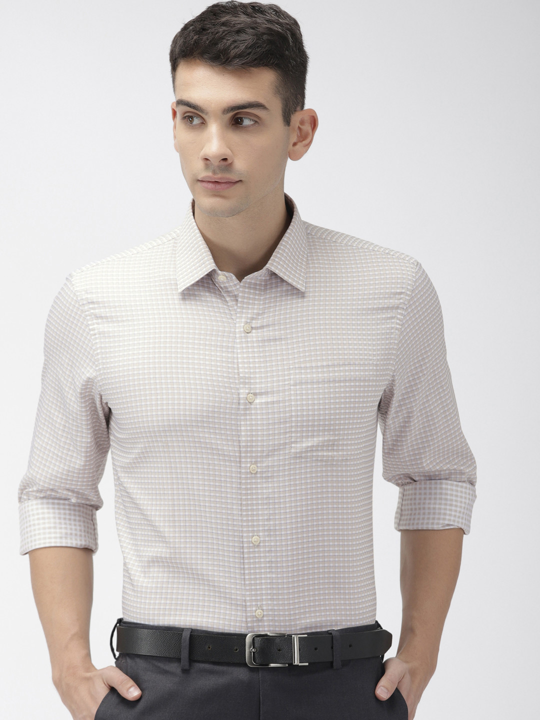 

Arrow Men Off-White Slim Fit Checked Formal Shirt