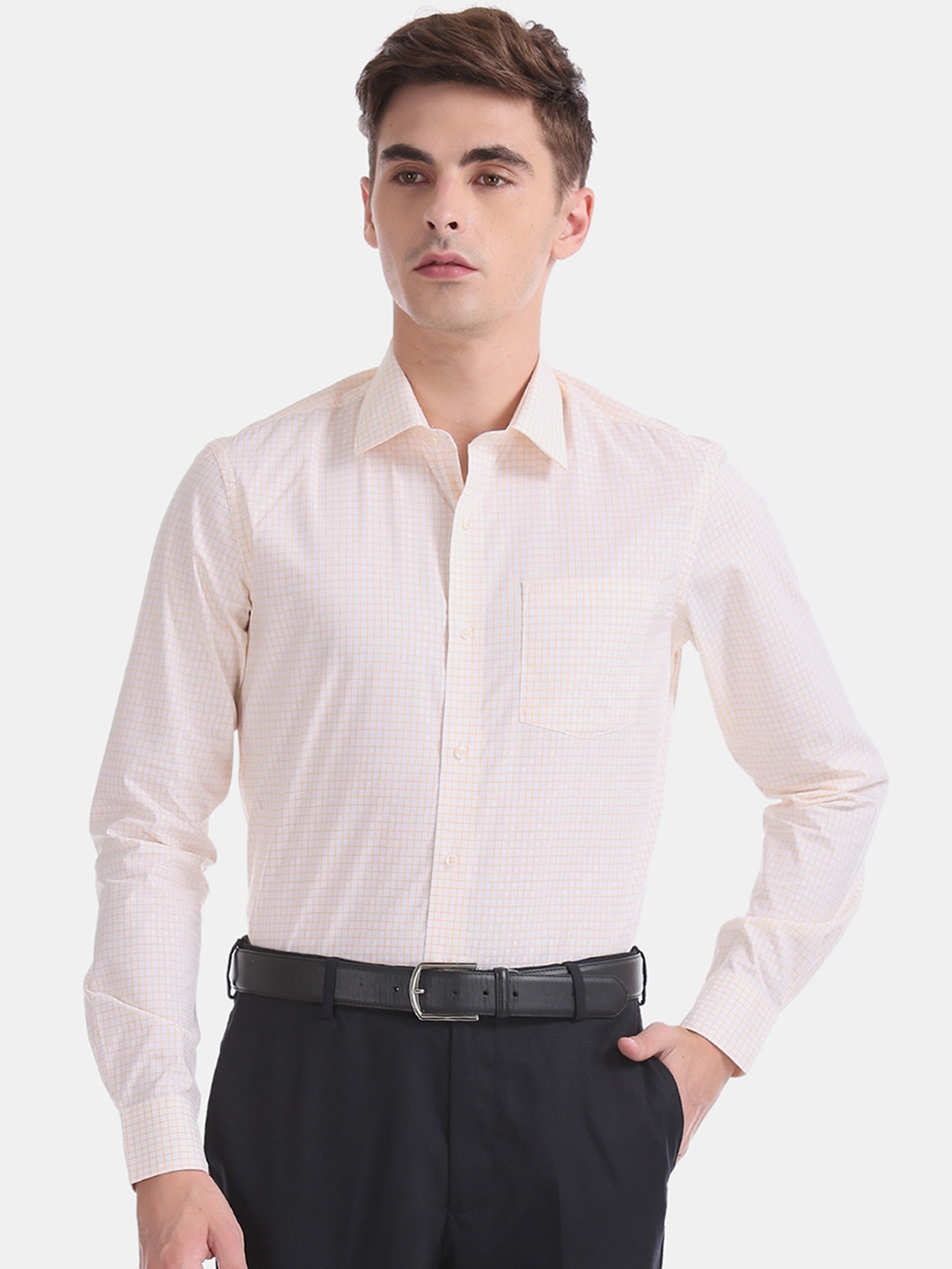 

Arrow Men Cream-Coloured Tartan Checked Slim Fit Formal Shirt