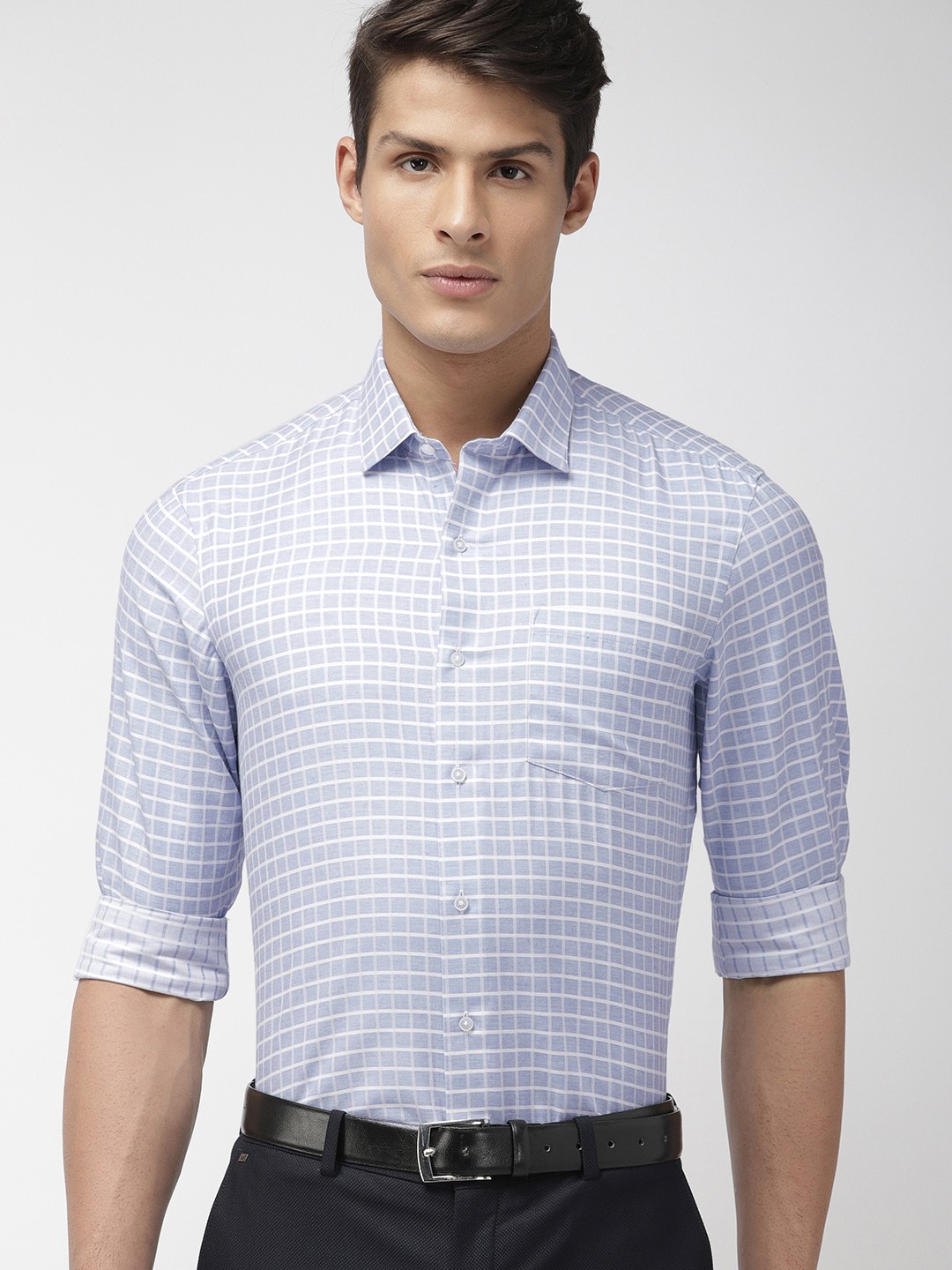 

Arrow New York Men White & Blue Slim Fits Me Checked Formal Shirt