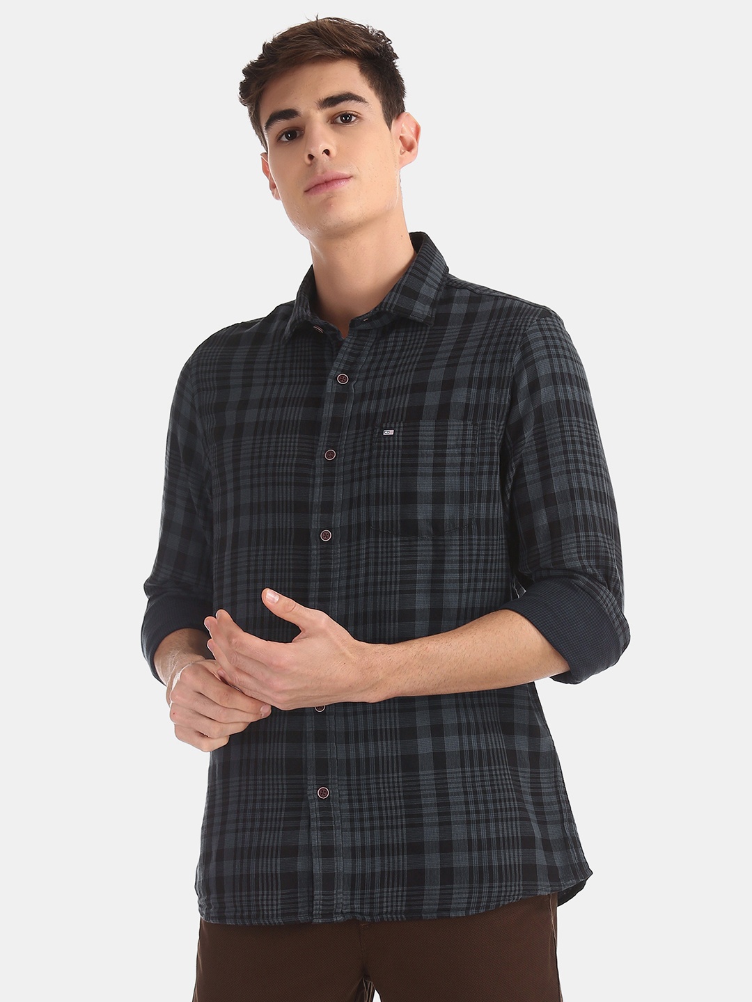 

Arrow Sport Men Grey Slim Fit Checked Casual Shirt