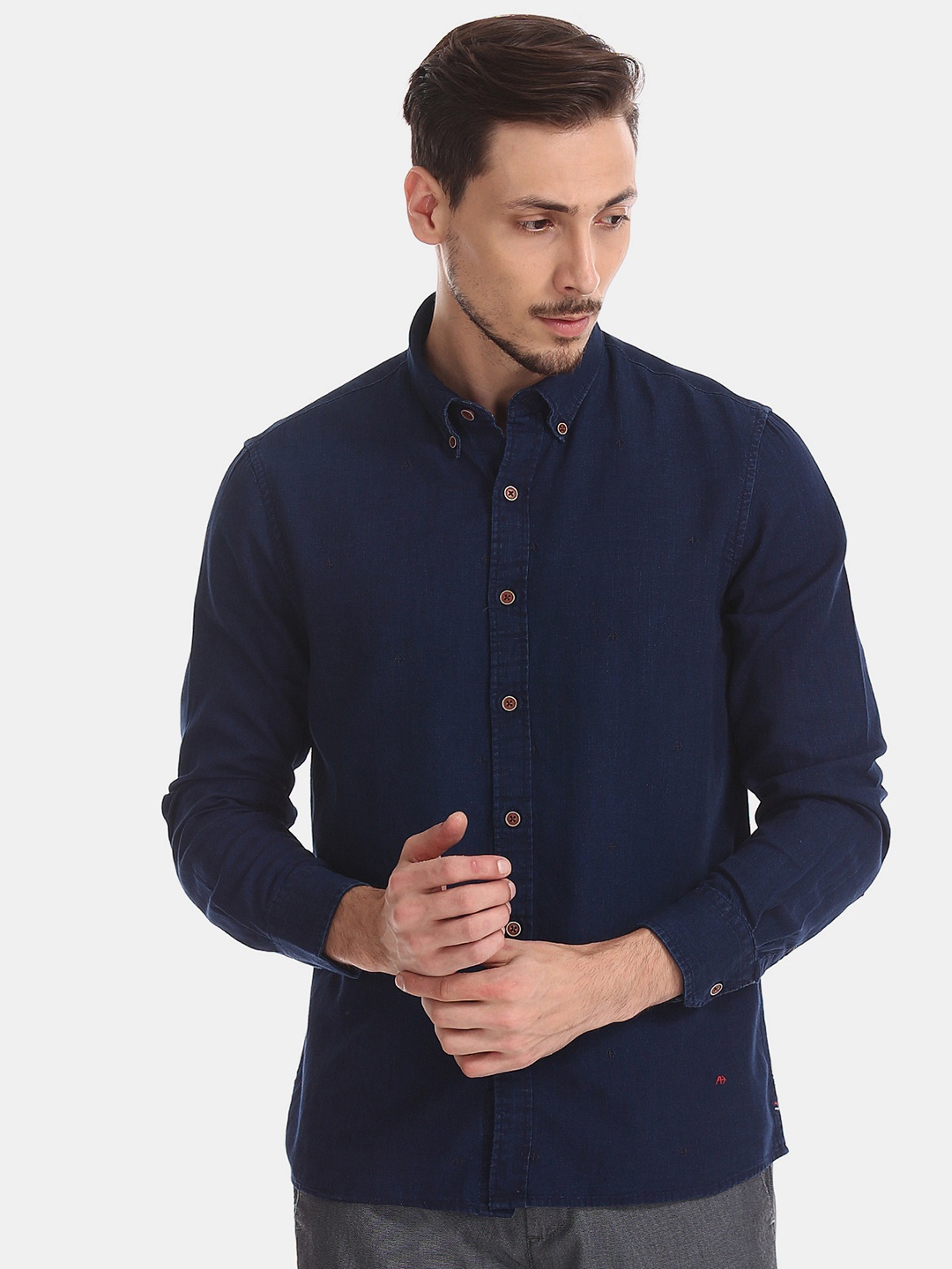 

Arrow Sport Men Navy Blue Slim Fit Solid Casual Shirt