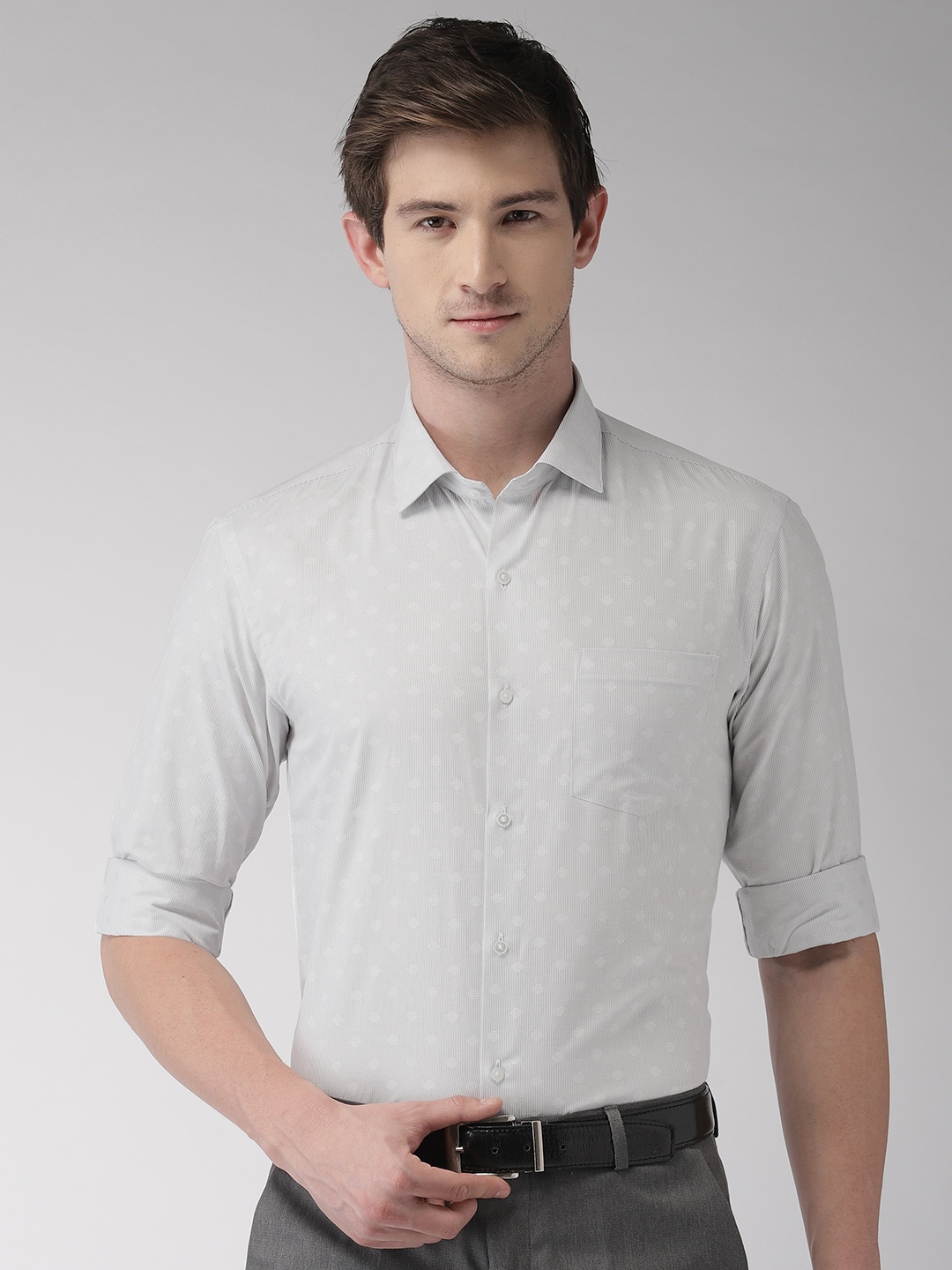 

Arrow New York Men White & Black Snug Slim Fit Striped Formal Shirt