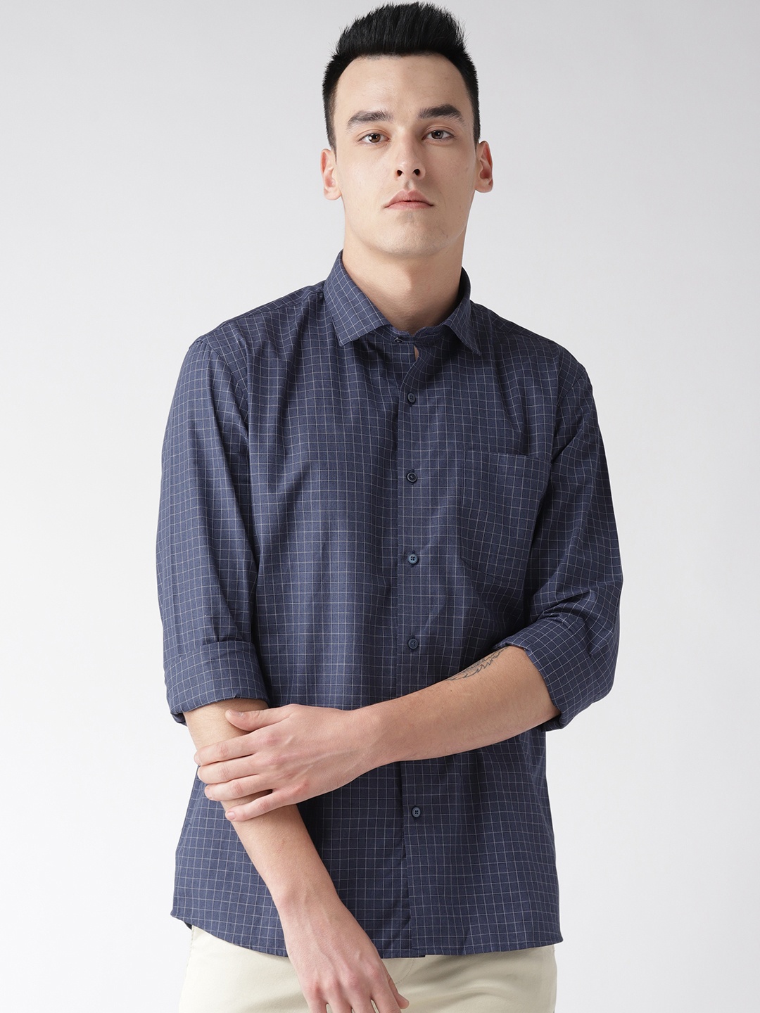 

Arrow New York Men Navy Blue & White Slim Fit Checked Casual Shirt