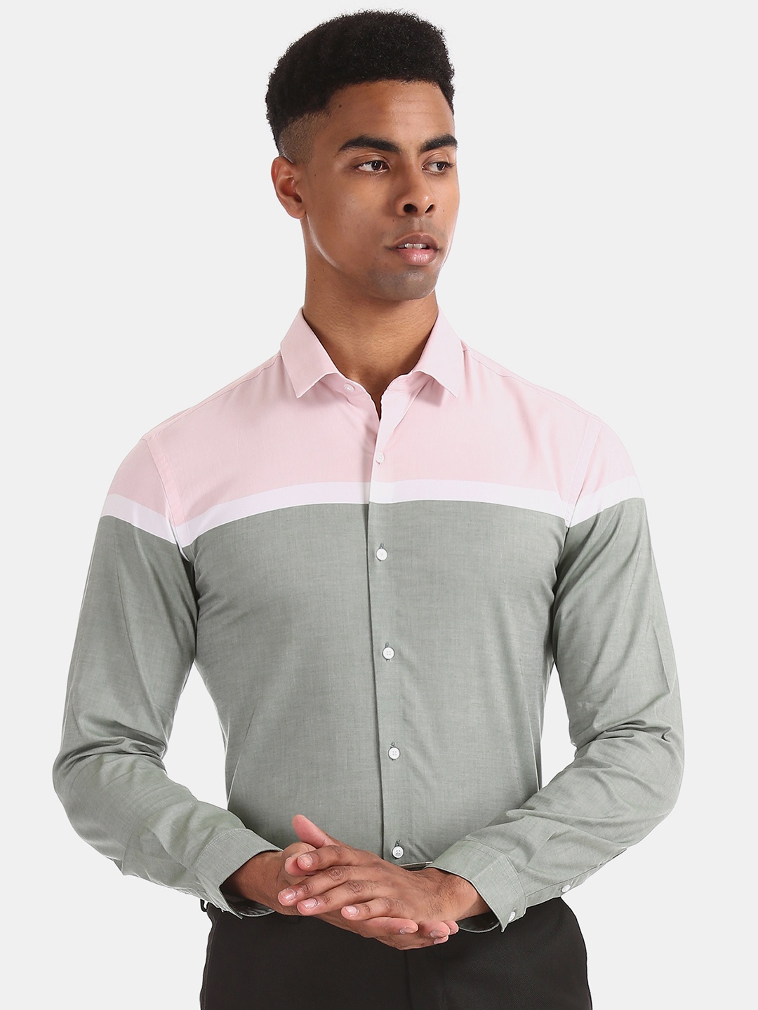 

Arrow New York Men Green & Pink Skinny Fit Colourblocked Formal Shirt