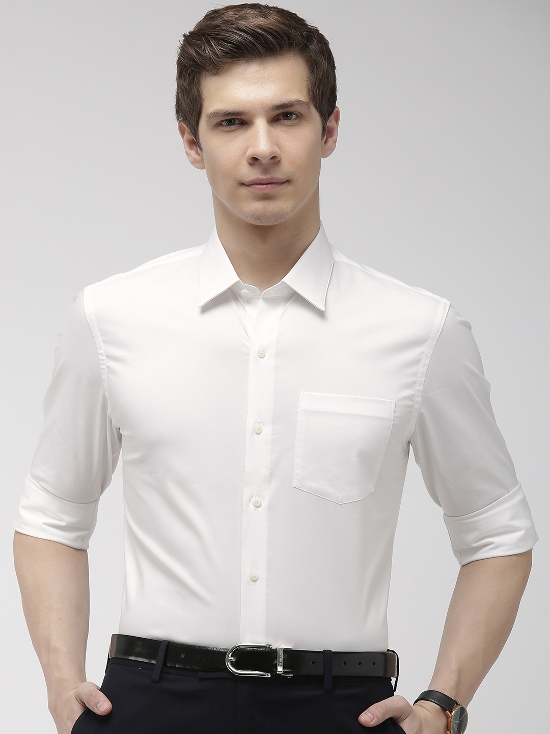 

Arrow Coolpro Men White Slim Fit Solid Casual Shirt