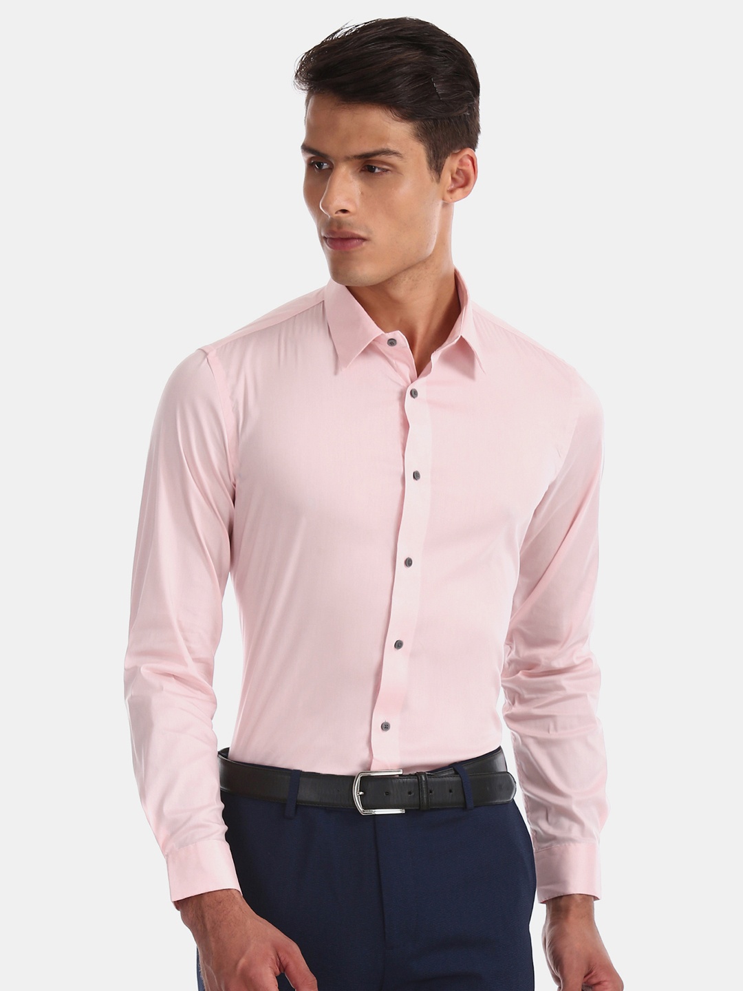 

Arrow New York Men Pink Slim Fit Solid Formal Shirt